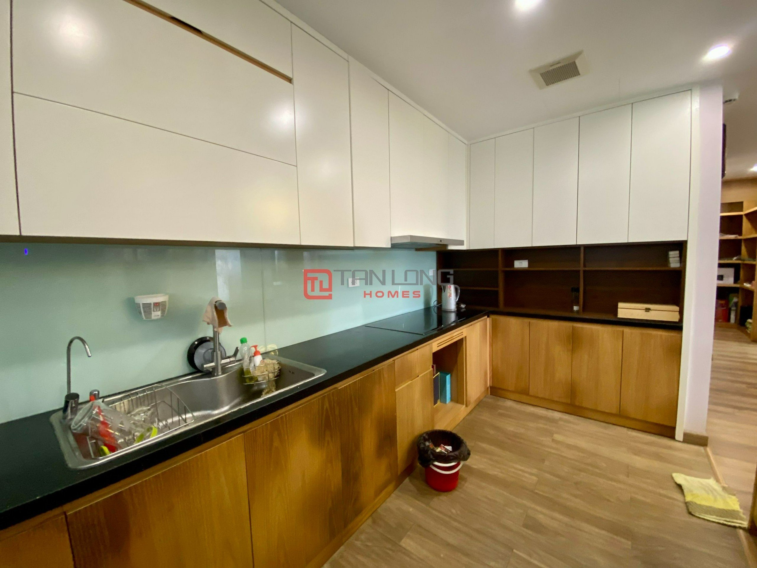 130 m2 airy apartment for sale in Diplomatic Corps 13