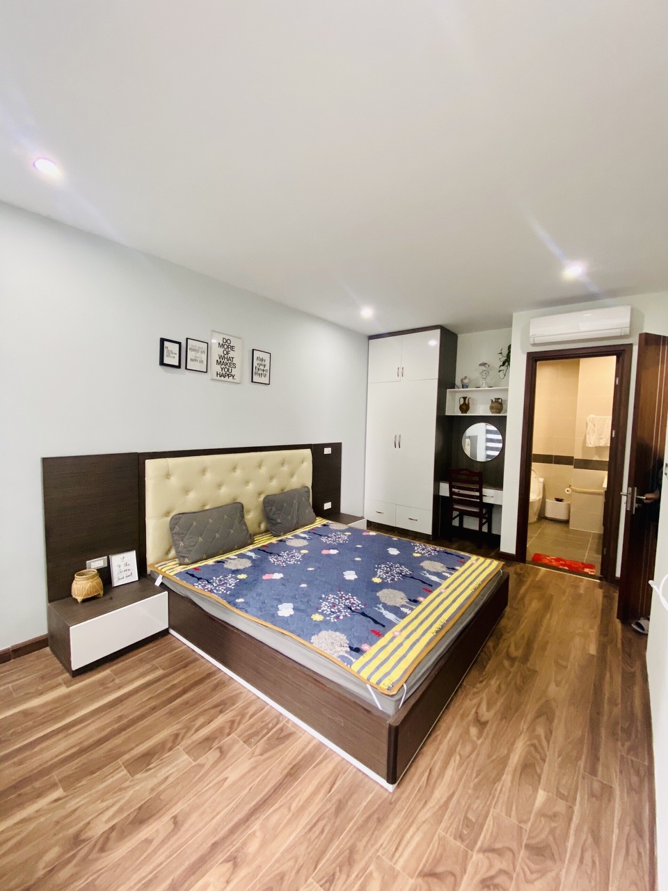 137m2 4-bedroom apartment for rent in N01T8 Diplomatic Corps 4