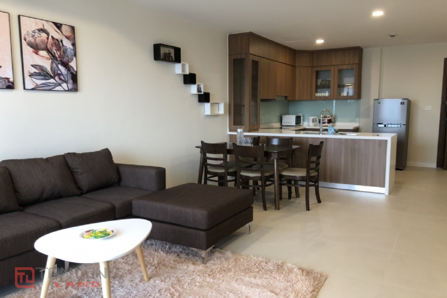 Cho thuê căn hộ 2 ngủ full đồ diện tích 75m2 tại Kosmo Tây hồ 1