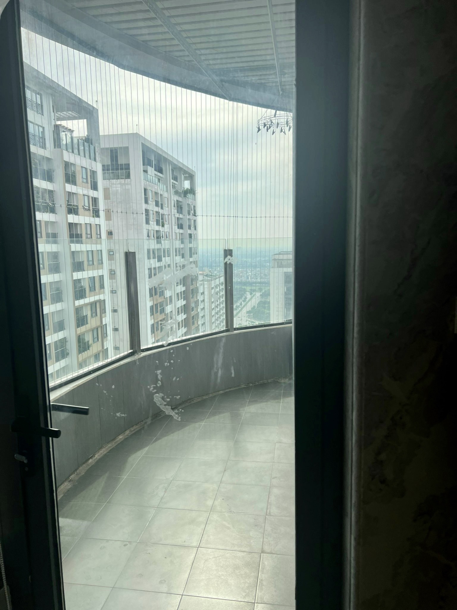A 121m2 3-bedroom apartment for sale in Diplomatic Corps 13