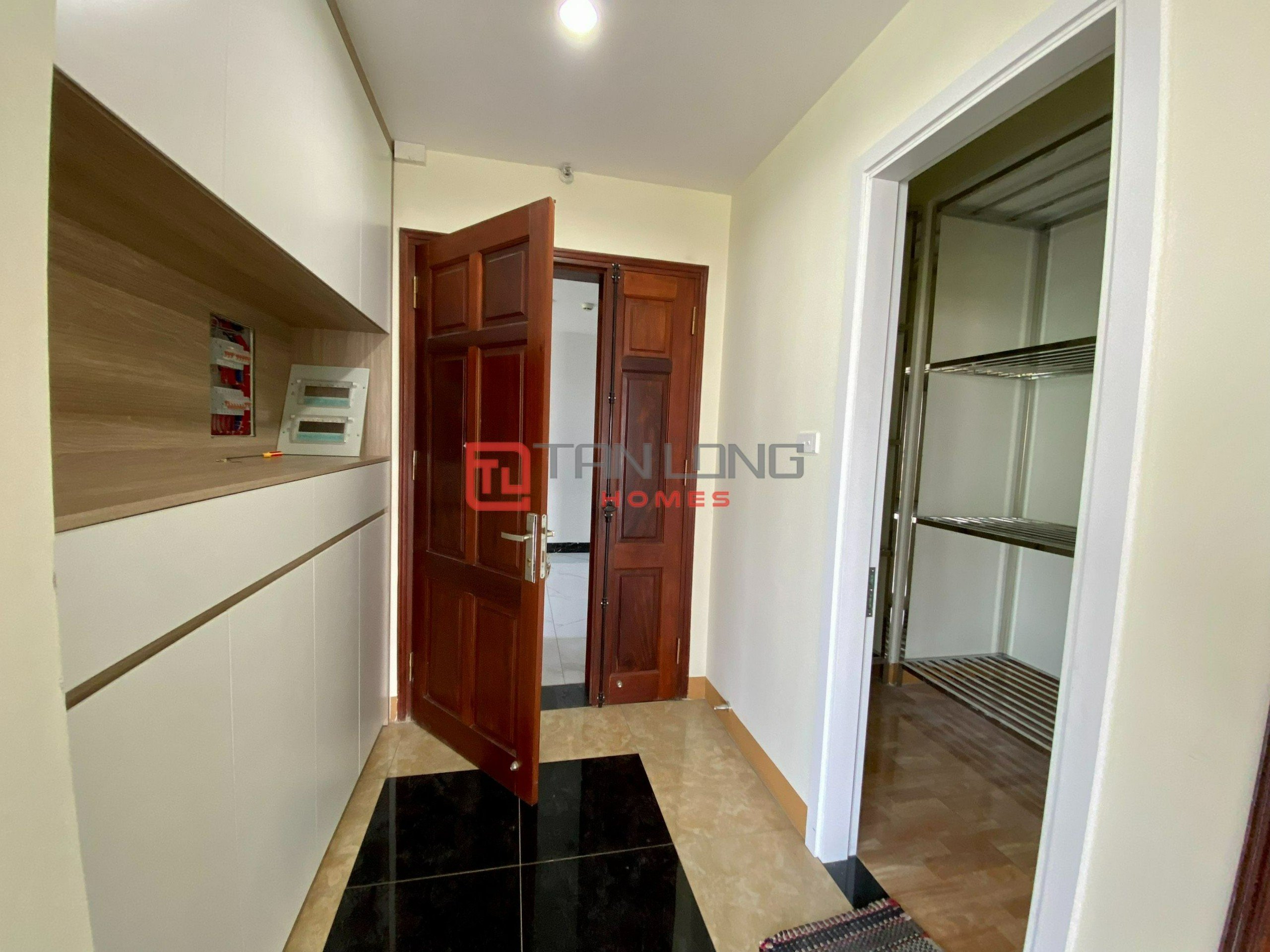 A charming 3-bedroom apartment for rent in N01T2 Diplomatic Corps 1