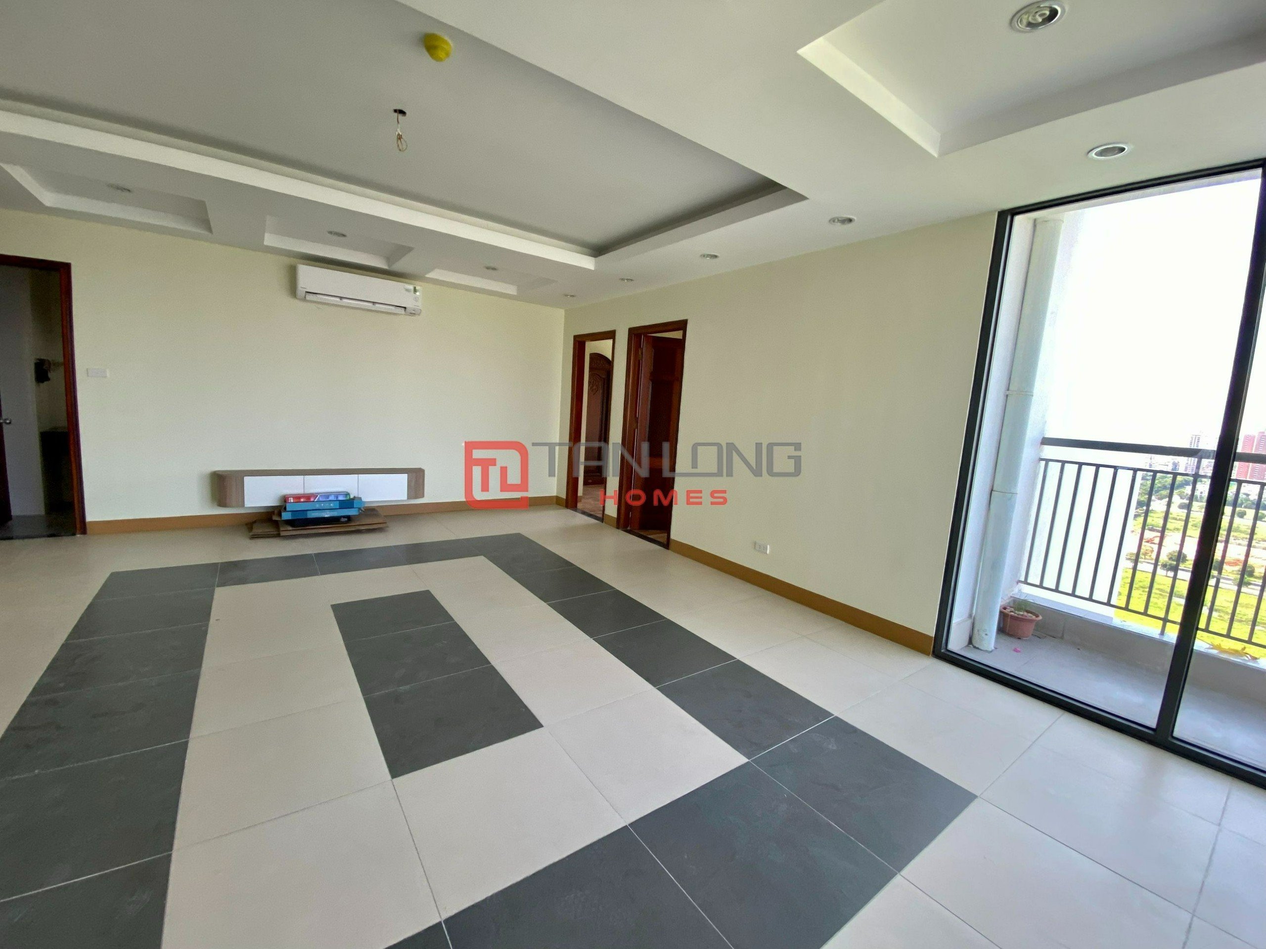A charming 3-bedroom apartment for rent in N01T2 Diplomatic Corps 3
