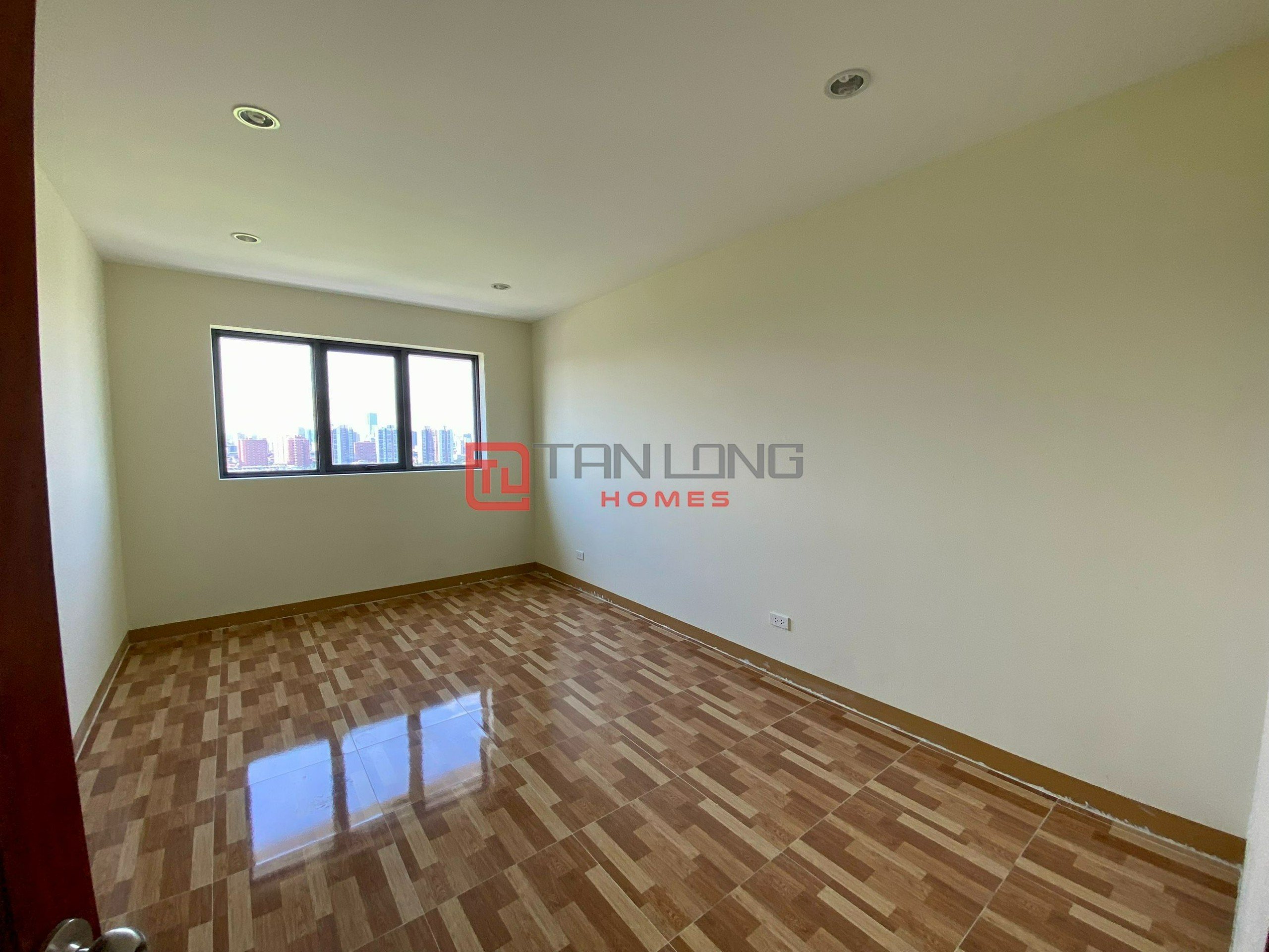 A charming 3-bedroom apartment for rent in N01T2 Diplomatic Corps 9