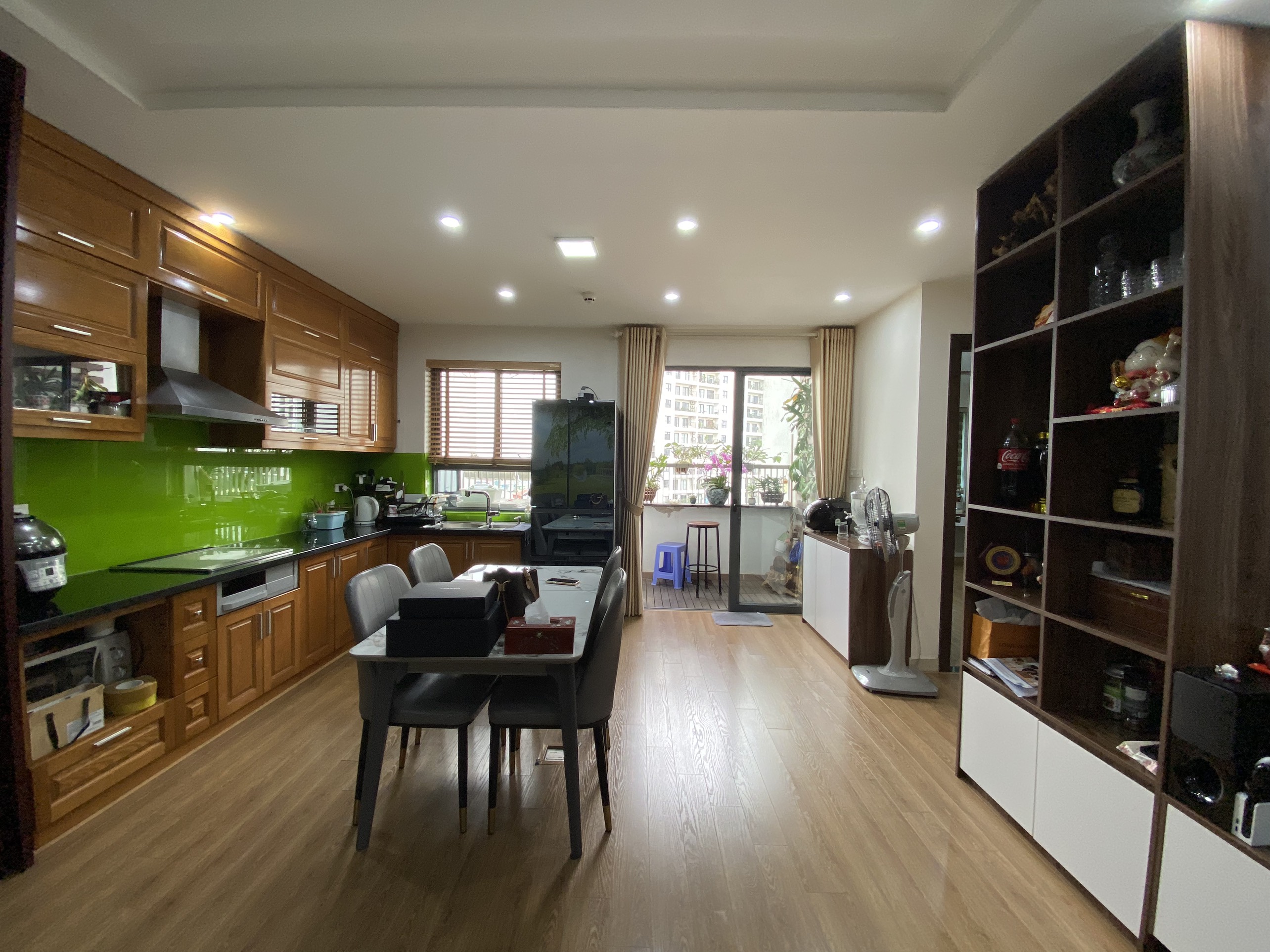 Bán căn 2 ngủ 81,5m2 tầng trung view thoáng tòa N04A Ngoại Giao Đoàn 2