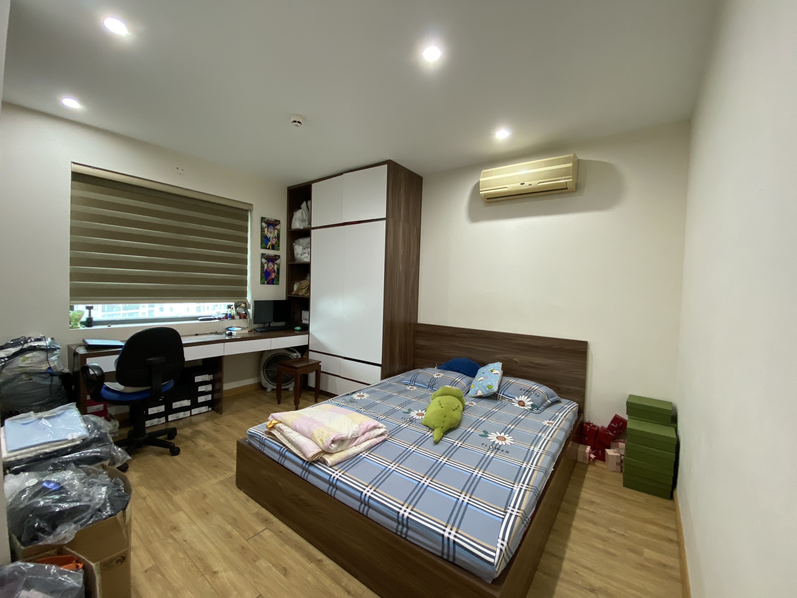 Bán căn 2 ngủ 81,5m2 tầng trung view thoáng tòa N04A Ngoại Giao Đoàn 4