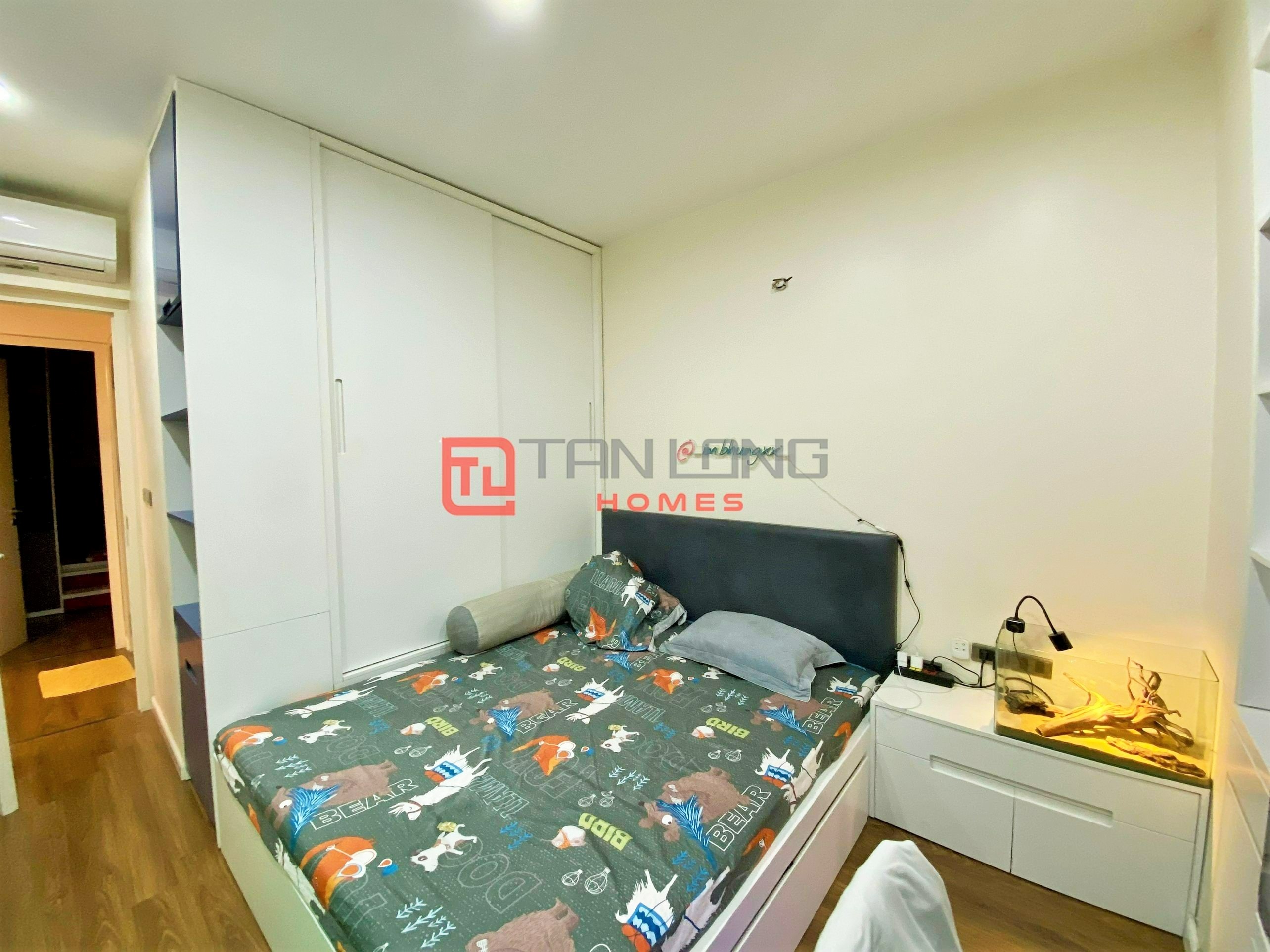 Bán căn 3 ngủ 103m2 full đồ view công viên hồ điều hòa tại N03T1 Ngoại Giao Đoàn 7
