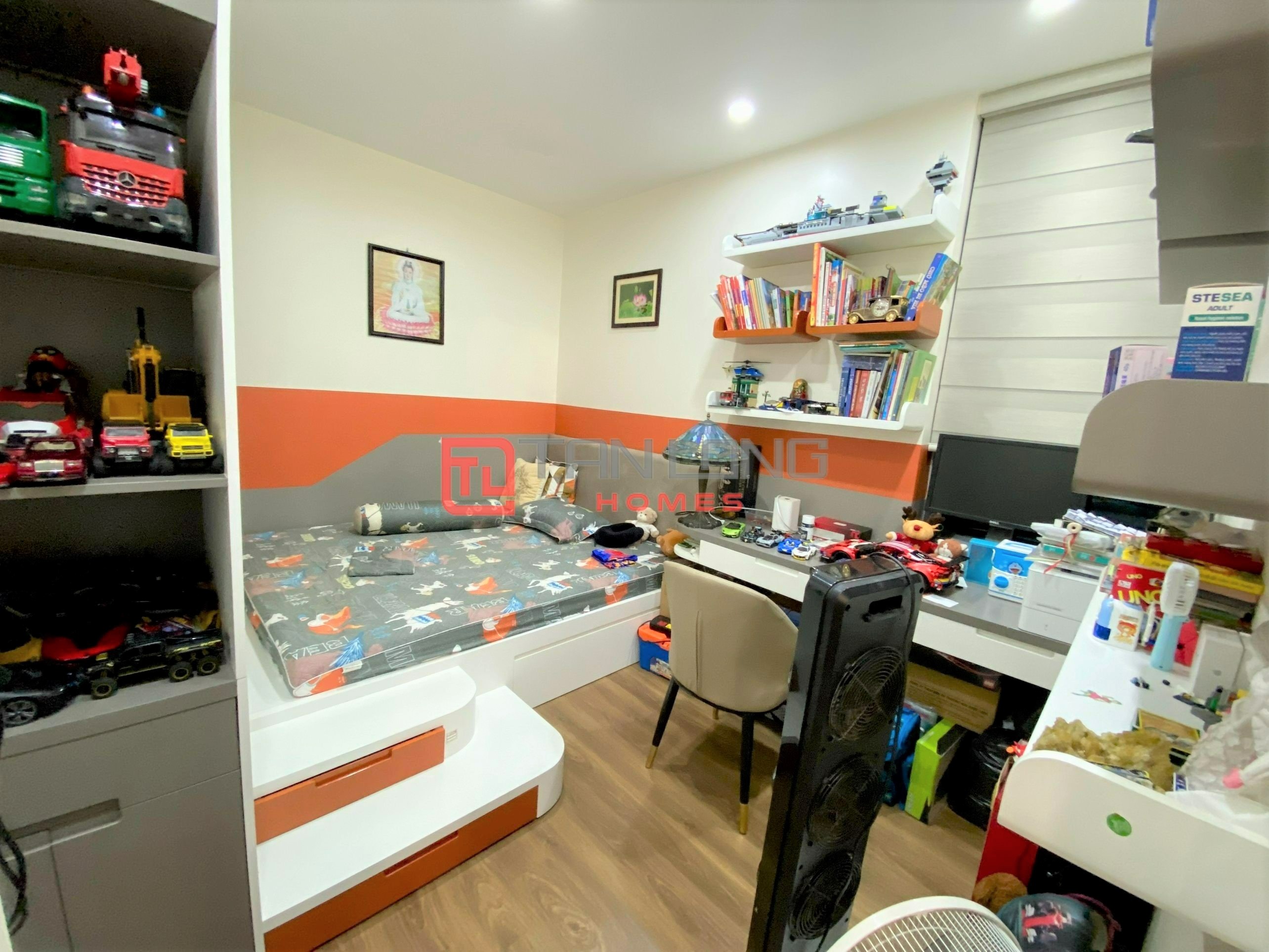 Bán căn 3 ngủ 103m2 full đồ view công viên hồ điều hòa tại N03T1 Ngoại Giao Đoàn 8