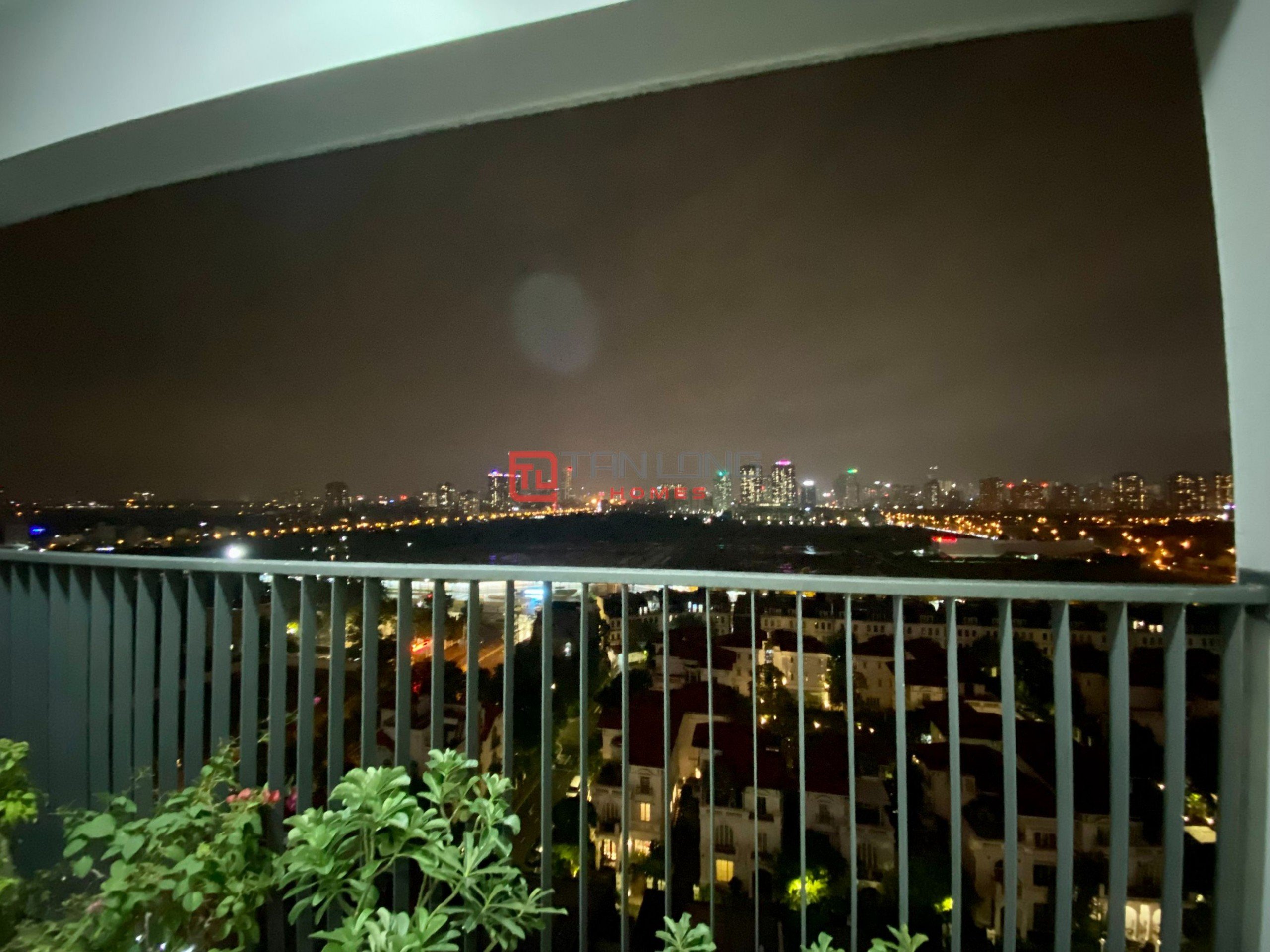 Bán căn 3 ngủ 121m2 full đồ view Starlake + Hồ Tây tòa N03T6 Ngoại Giao Đoàn 14