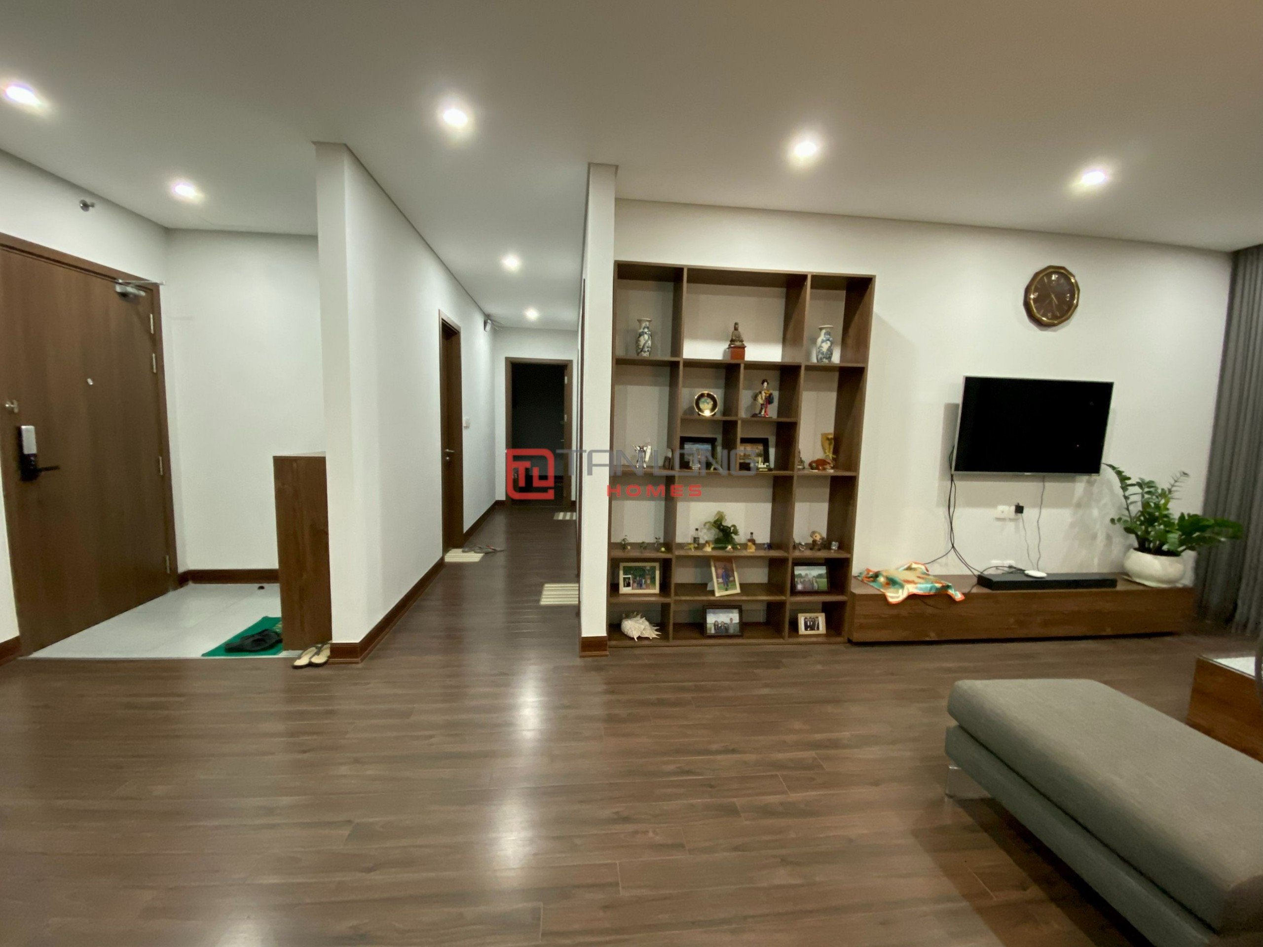 Bán căn 3 ngủ 121m2 full đồ view Starlake + Hồ Tây tòa N03T6 Ngoại Giao Đoàn 5