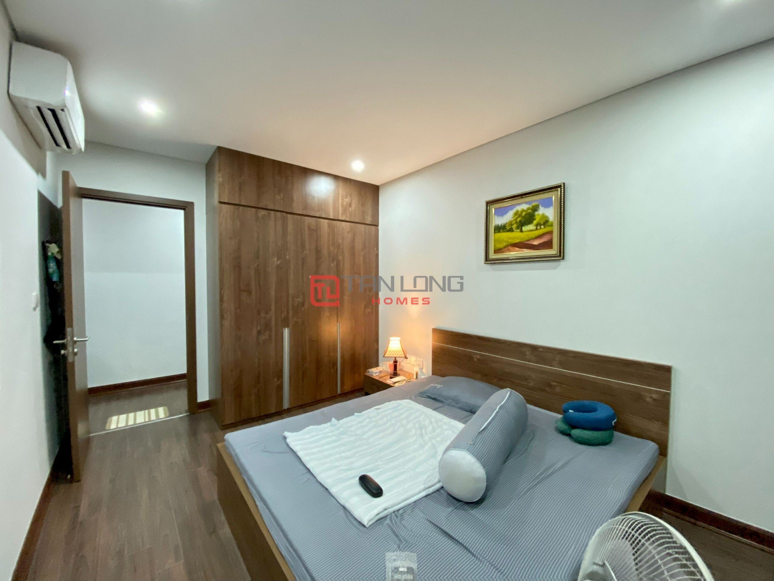 Bán căn 3 ngủ 121m2 full đồ view Starlake + Hồ Tây tòa N03T6 Ngoại Giao Đoàn 9
