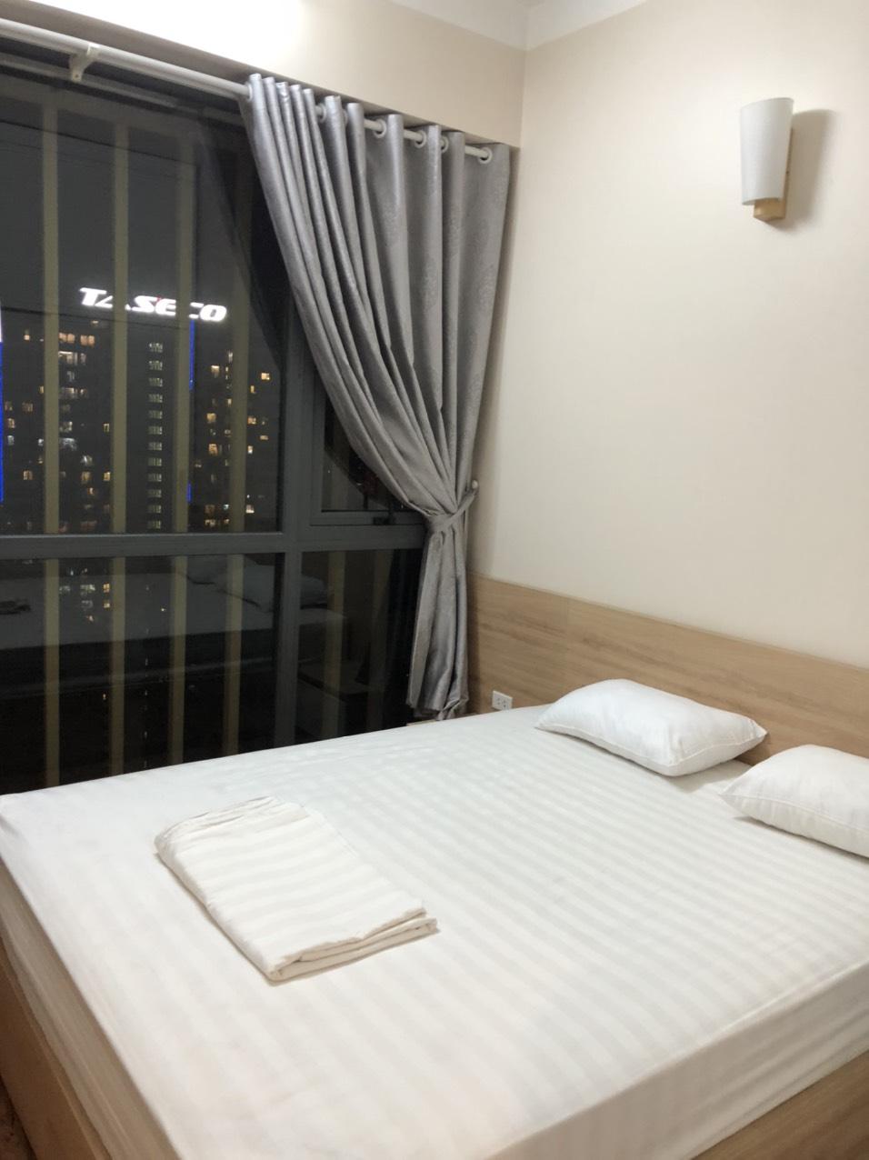 Bán căn 3 ngủ full đồ nội thất, hướng Bắc tại tòa N04B-T1 chung cư Ngoại giao đoàn 8