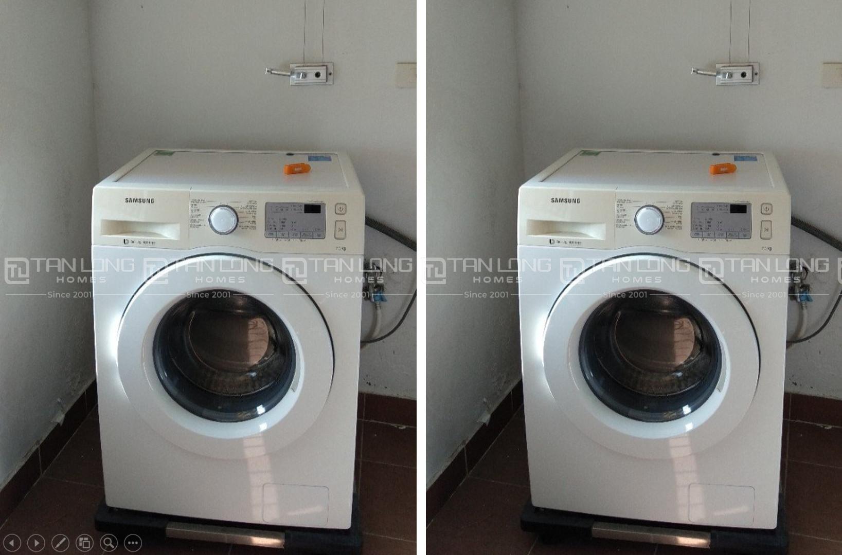 Bán căn góc 2PN/59.2m2 tầng cao, full đồ, sẵn sổ đỏ tòa N04A Ngoại Giao Đoàn 7