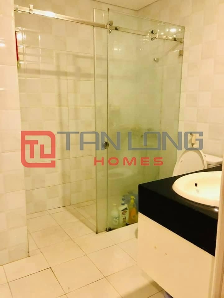 Bán căn góc 2PN/83,2m2 tầng cao, full đồ, sẵn sổ đỏ tòa N03T5 Ngoại Giao Đoàn 6