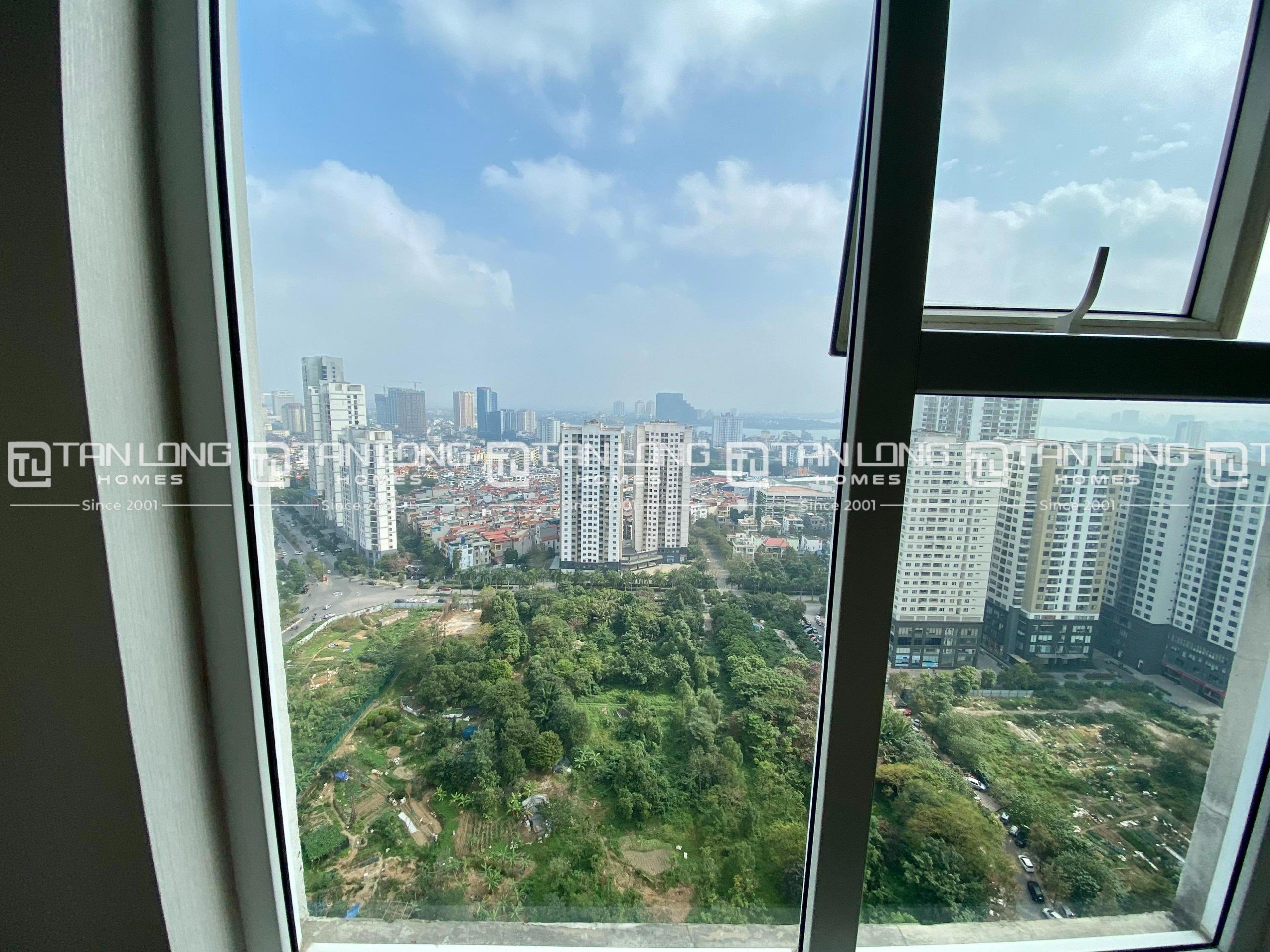 Bán căn góc 3 ngủ 101m2 full đồ view Hồ Tây siêu mới tòa N02T3 Ngoại Giao Đoàn 14