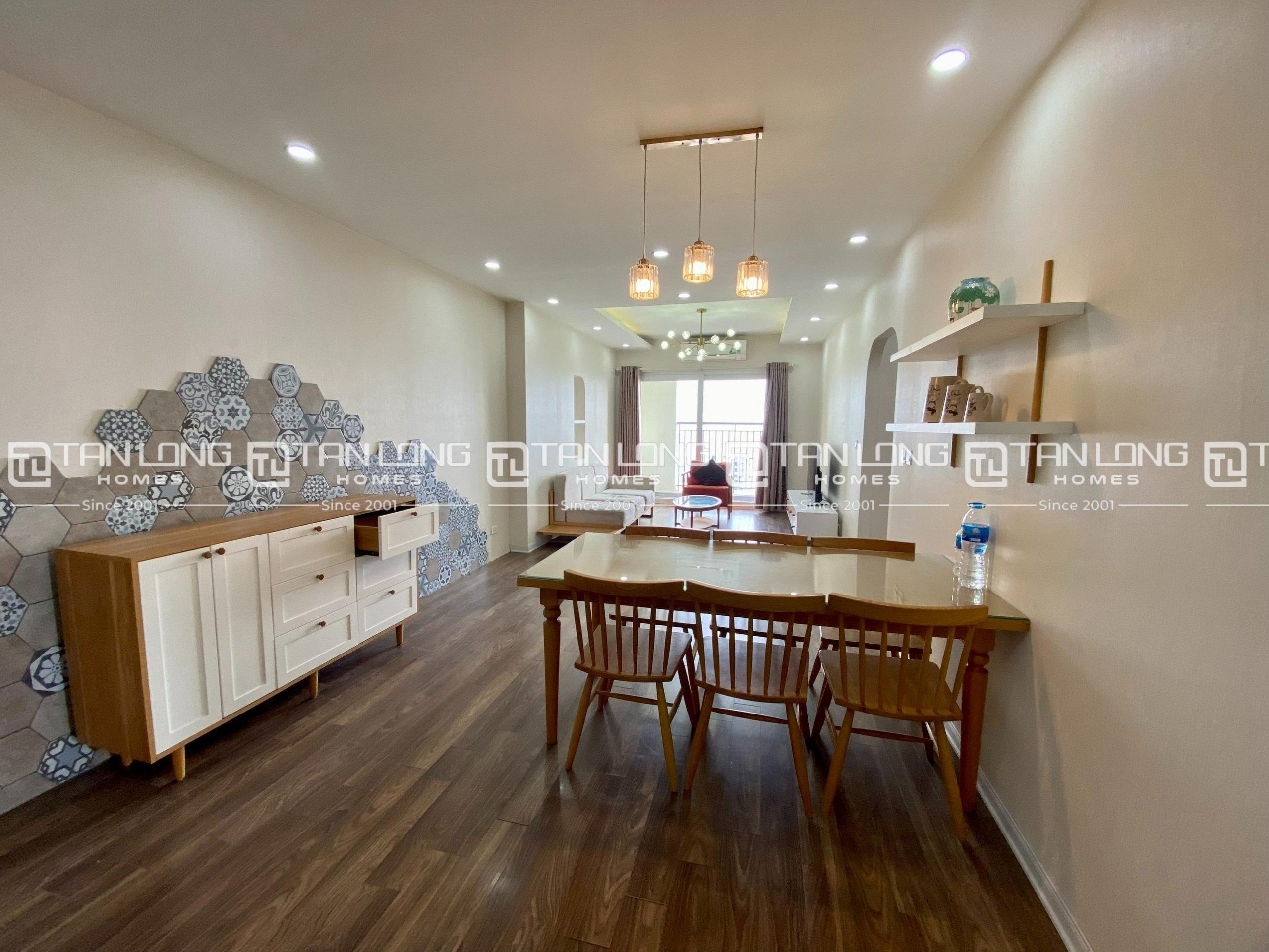 Bán căn góc 3 ngủ 101m2 full đồ view Hồ Tây siêu mới tòa N02T3 Ngoại Giao Đoàn 2