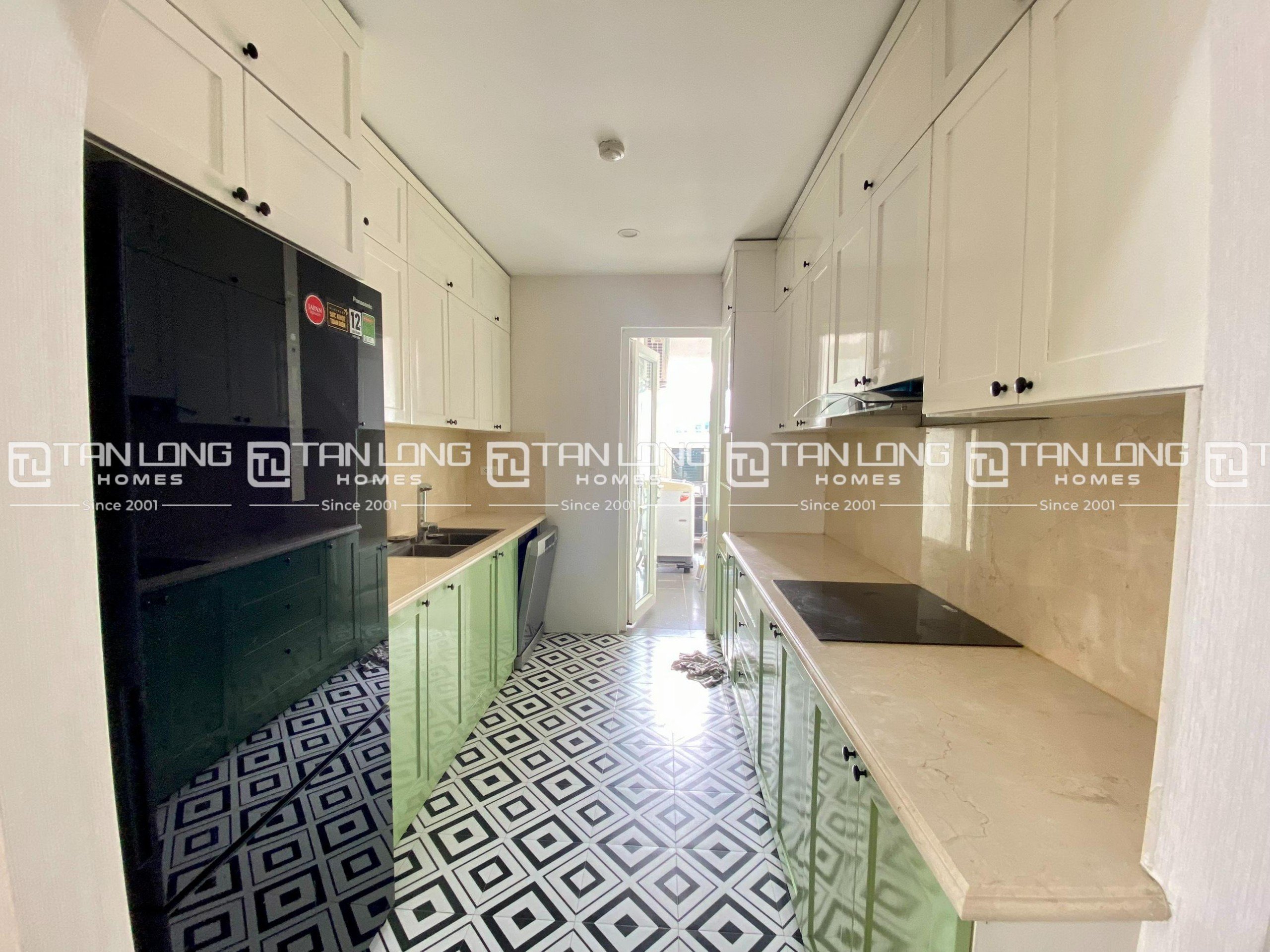 Bán căn góc 3 ngủ 101m2 full đồ view Hồ Tây siêu mới tòa N02T3 Ngoại Giao Đoàn 4