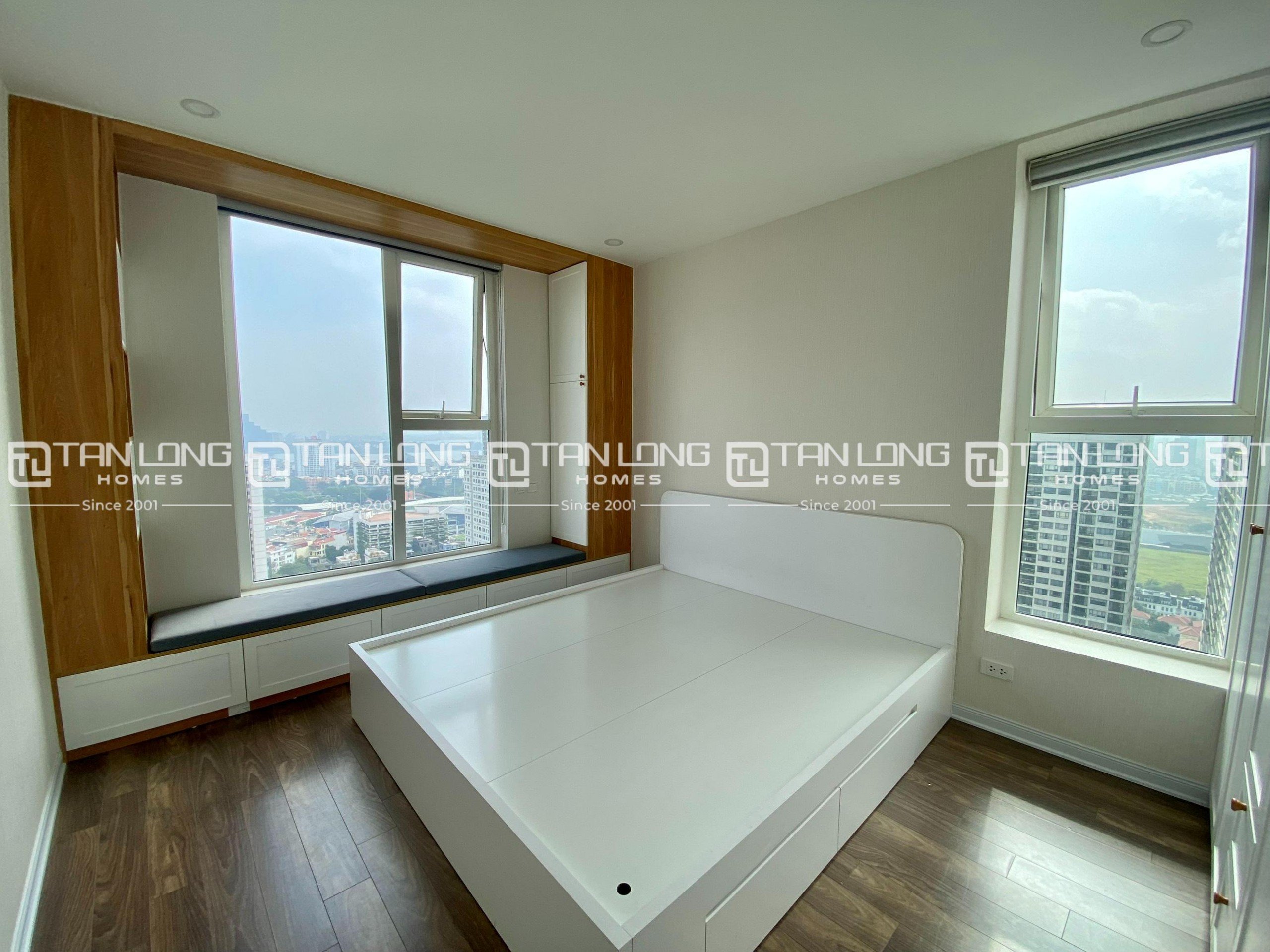 Bán căn góc 3 ngủ 101m2 full đồ view Hồ Tây siêu mới tòa N02T3 Ngoại Giao Đoàn 6
