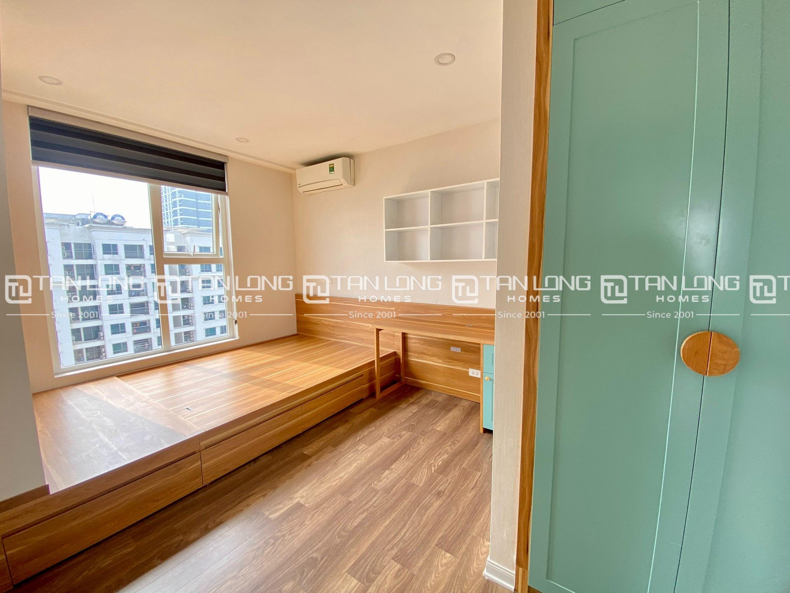 Bán căn góc 3 ngủ 101m2 full đồ view Hồ Tây siêu mới tòa N02T3 Ngoại Giao Đoàn 7