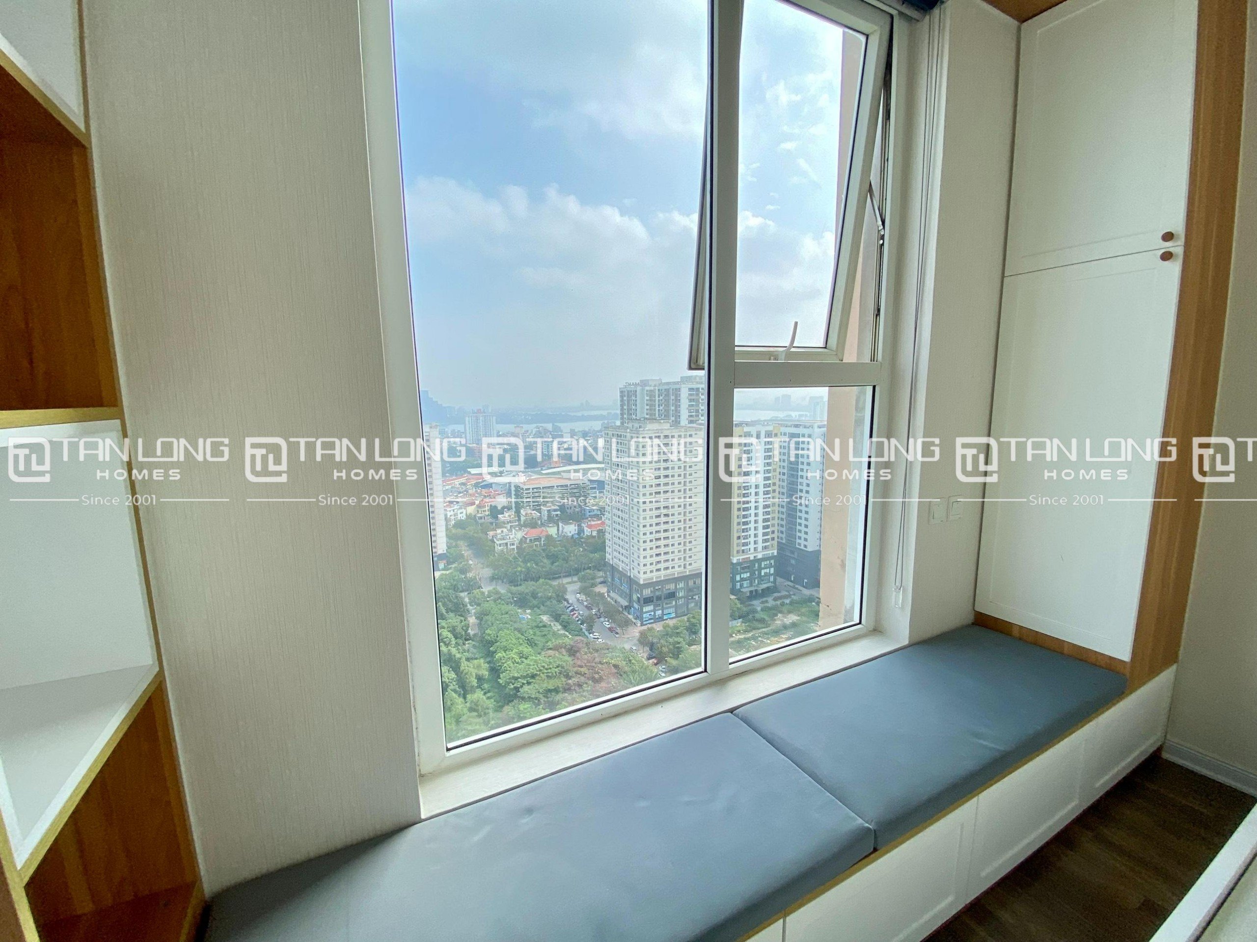 Bán căn góc 3 ngủ 101m2 full đồ view Hồ Tây siêu mới tòa N02T3 Ngoại Giao Đoàn 8