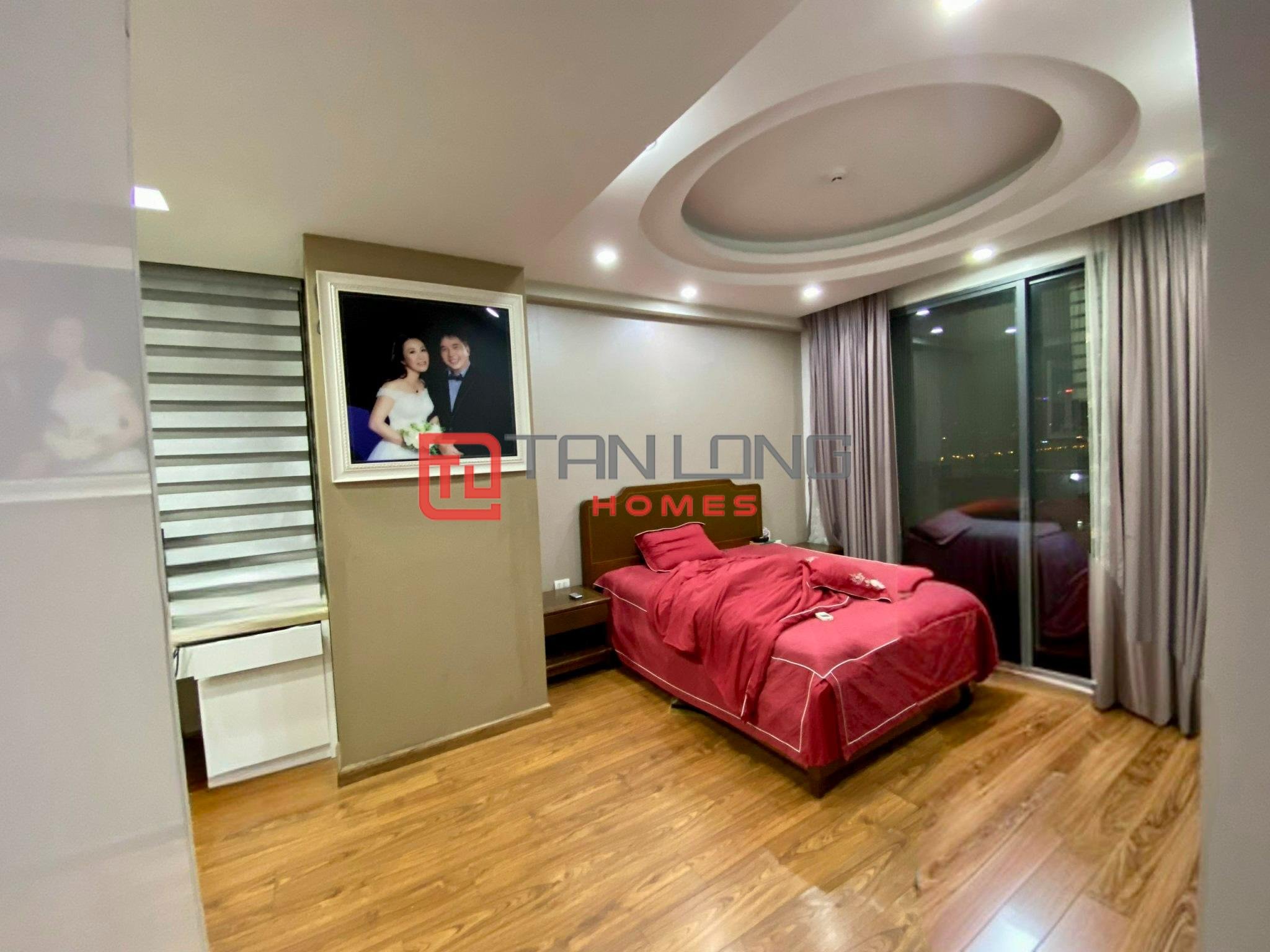 Bán căn góc 3 ngủ 151m2 full đồ liền tường tòa N04B Ngoại Giao Đoàn 4