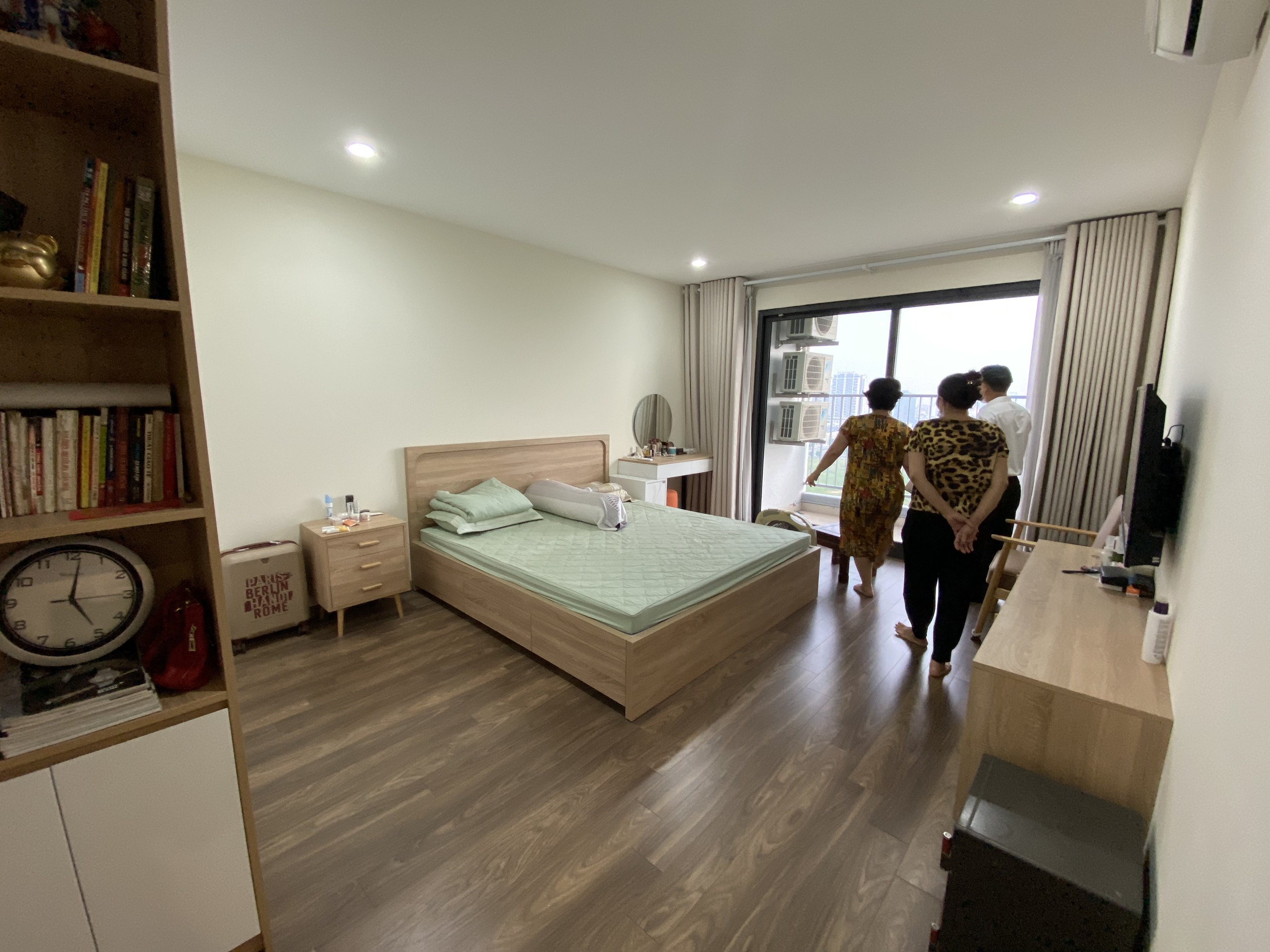 Bán căn góc 3PN+1 diện tích 128m2 full đồ tòa N01T3 Ngoại Giao Đoàn 4