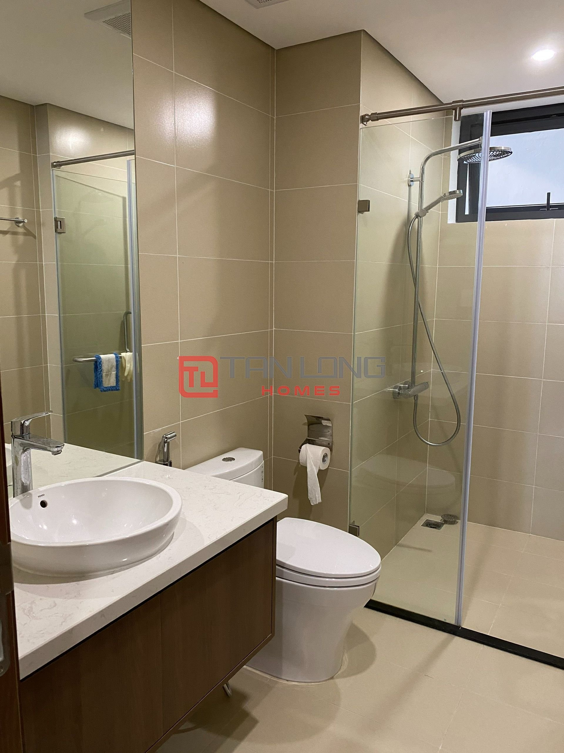 Bán căn góc 3PN/134m2 tầng trung view thoáng, nhà mới N03T6 Ngoại Giao Đoàn 11