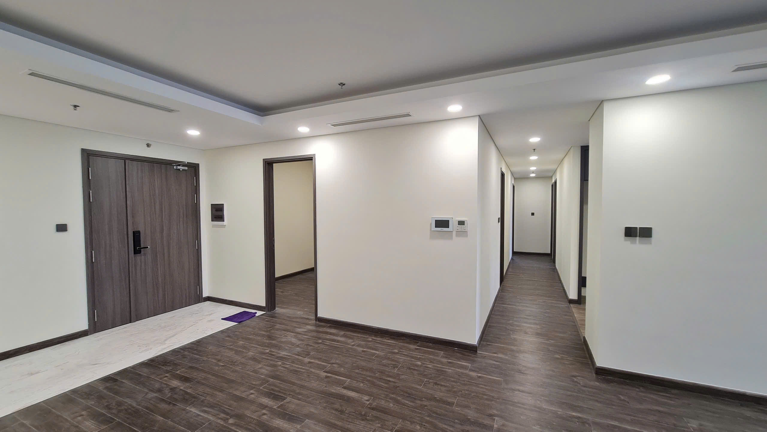 Bán căn góc 4 ngủ 142m2 tòa N01T7 Ngoại giao đoàn, đồ cơ bản, view hồ Ngoại giao đoàn 4