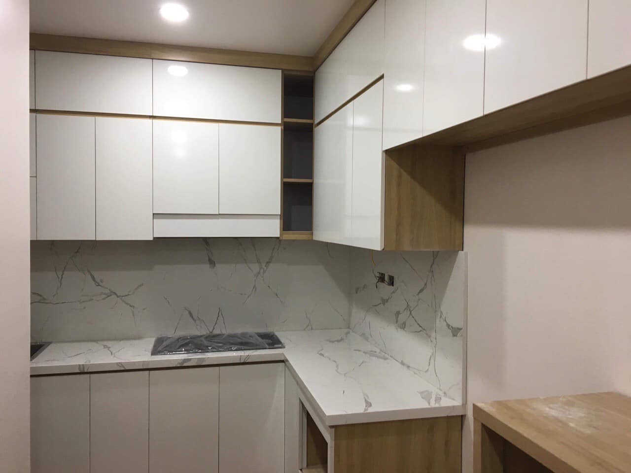 Bán căn góc 69m2 tòa 789 Xuân Đỉnh full nội thất tầng cao, ban công Nam 3