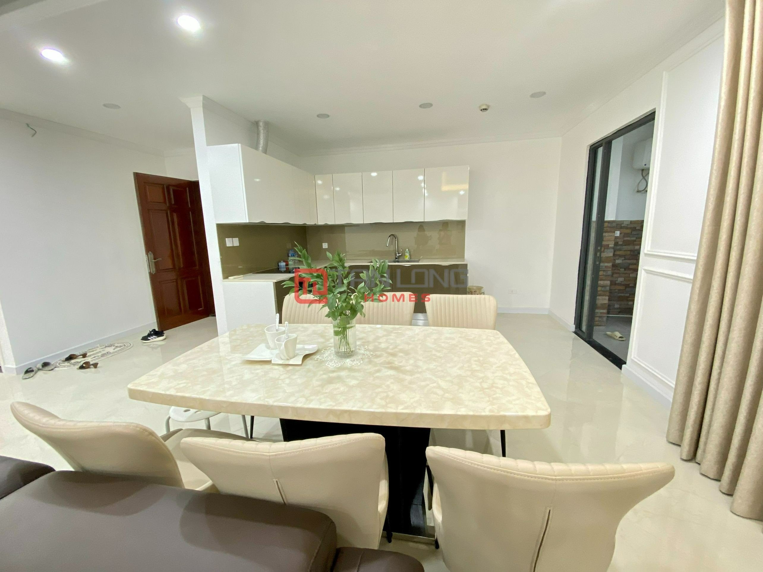 BÁN CĂN GÓC ĐẸP NHẤT N01T2: 130m2/3PN+1, full đồ hướng Đông Nam giá tốt 2