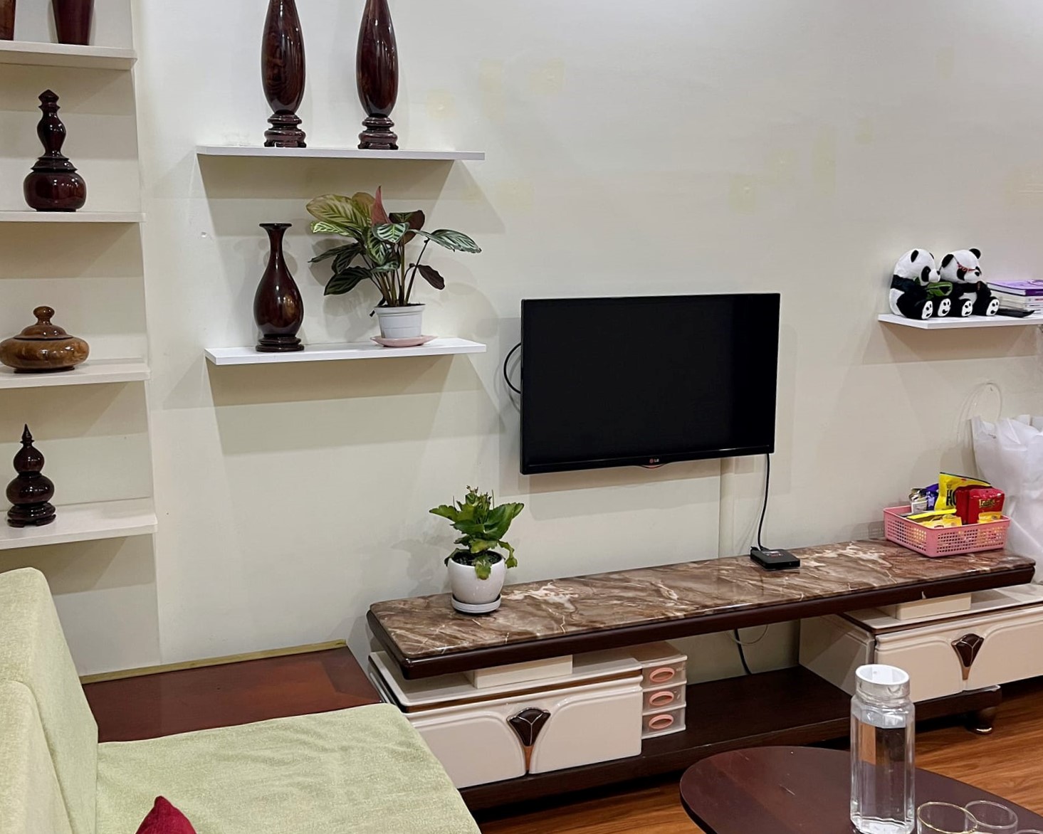 Bán căn hộ 2 ngủ 63,2m2 view Phạm Văn Đồng tòa A1 chung cư Green Stars 2