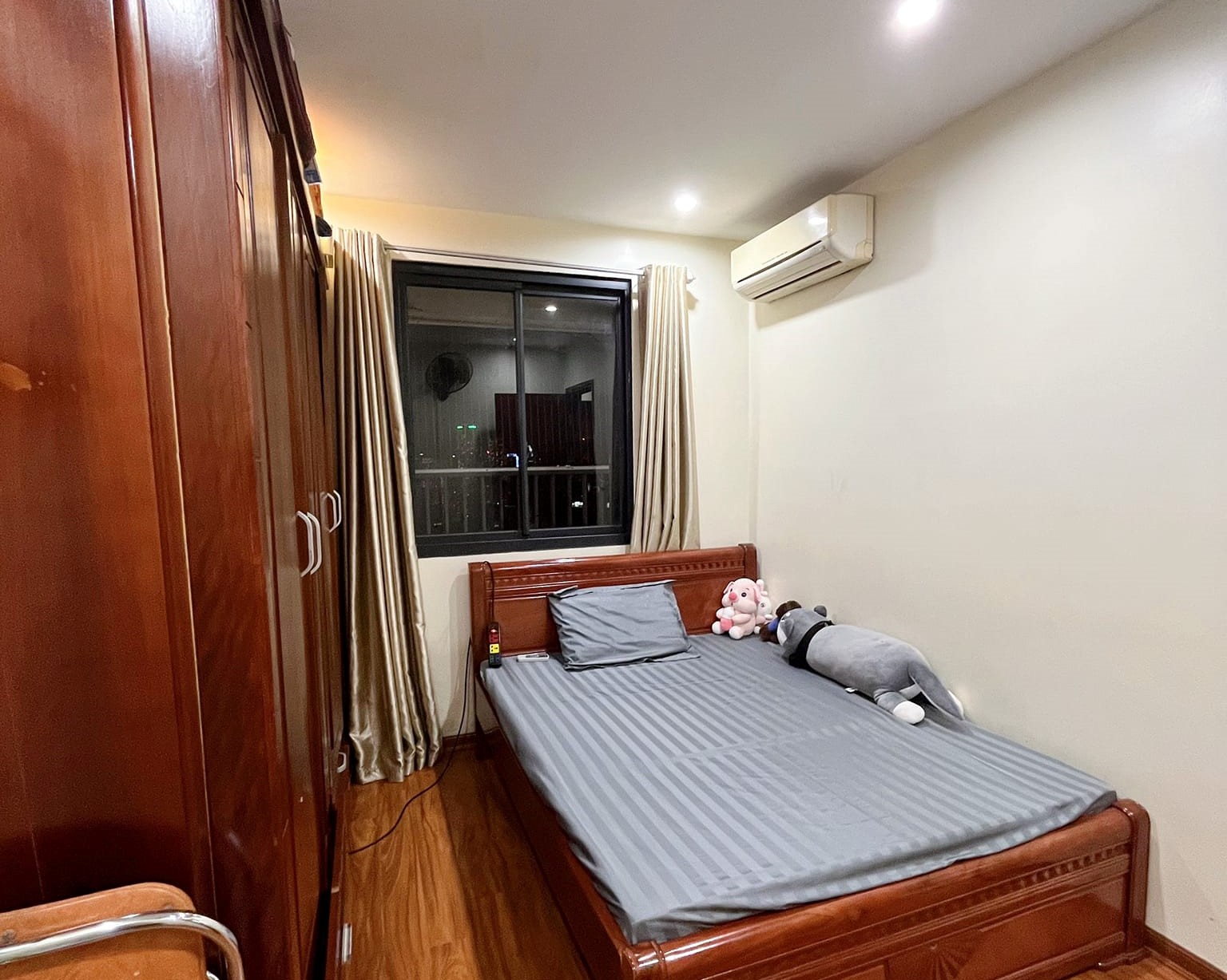Bán căn hộ 2 ngủ 63,2m2 view Phạm Văn Đồng tòa A1 chung cư Green Stars 5