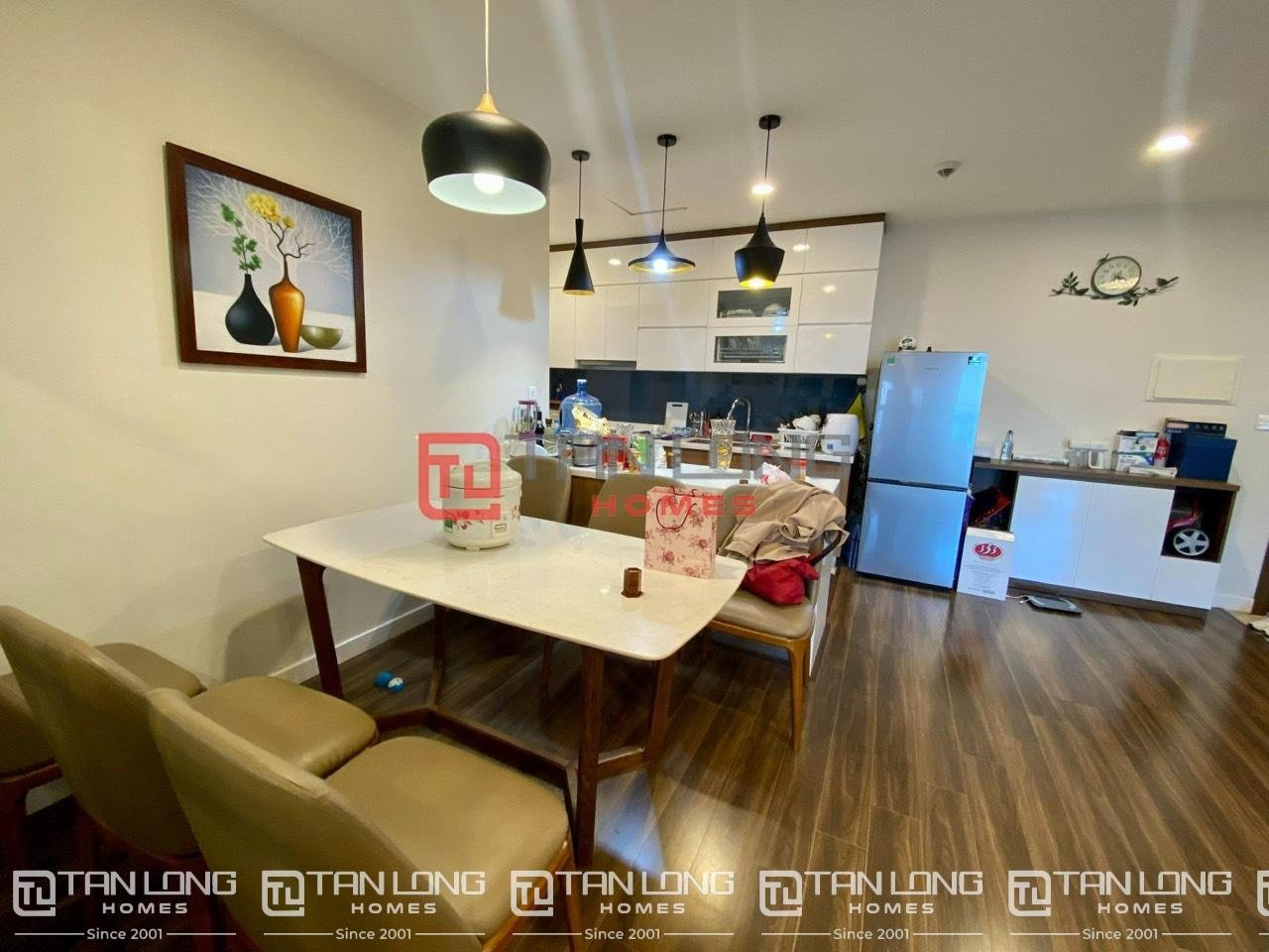 Bán căn hộ 2 ngủ 84m2 full đồ view Hồ Tây tòa Kosmo Xuân La 3