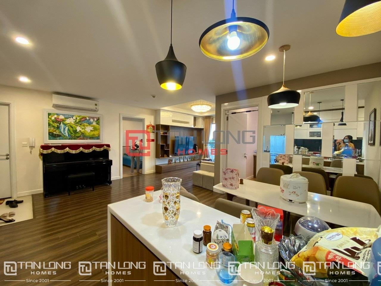 Bán căn hộ 2 ngủ 84m2 full đồ view Hồ Tây tòa Kosmo Xuân La 4