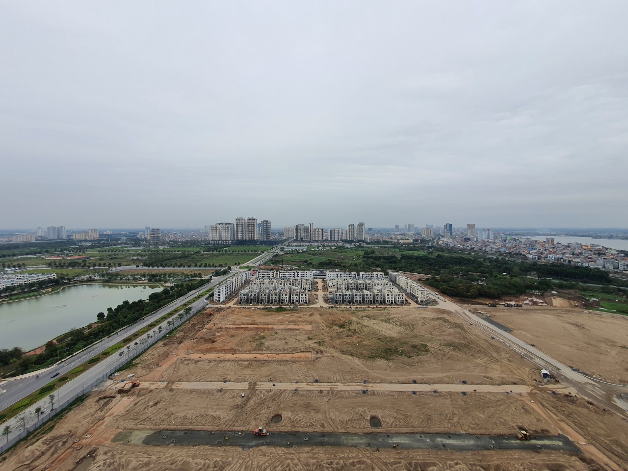 Bán căn hộ 2 phòng ngủ tầng cao đồ cơ bản tòa M chung cư 6th Element 7