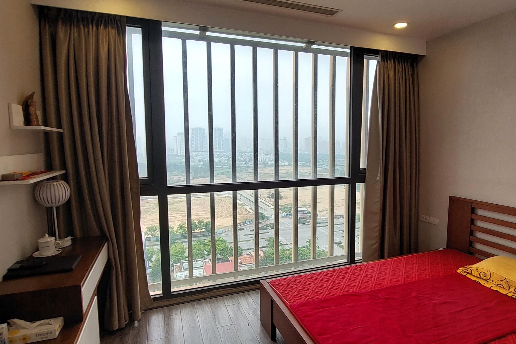 Bán căn hộ 2PN/95m2 tầng cao view Hồ Tây, full đồ tòa N04B Ngoại Giao Đoàn 4