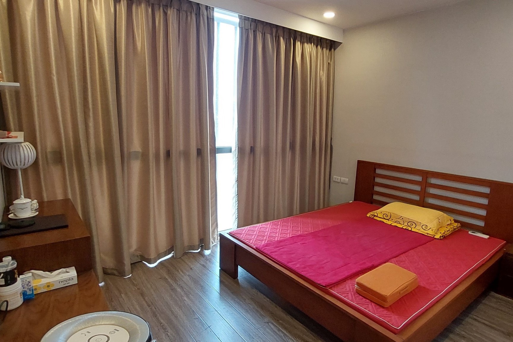 Bán căn hộ 2PN/95m2 tầng cao view Hồ Tây, full đồ tòa N04B Ngoại Giao Đoàn 5