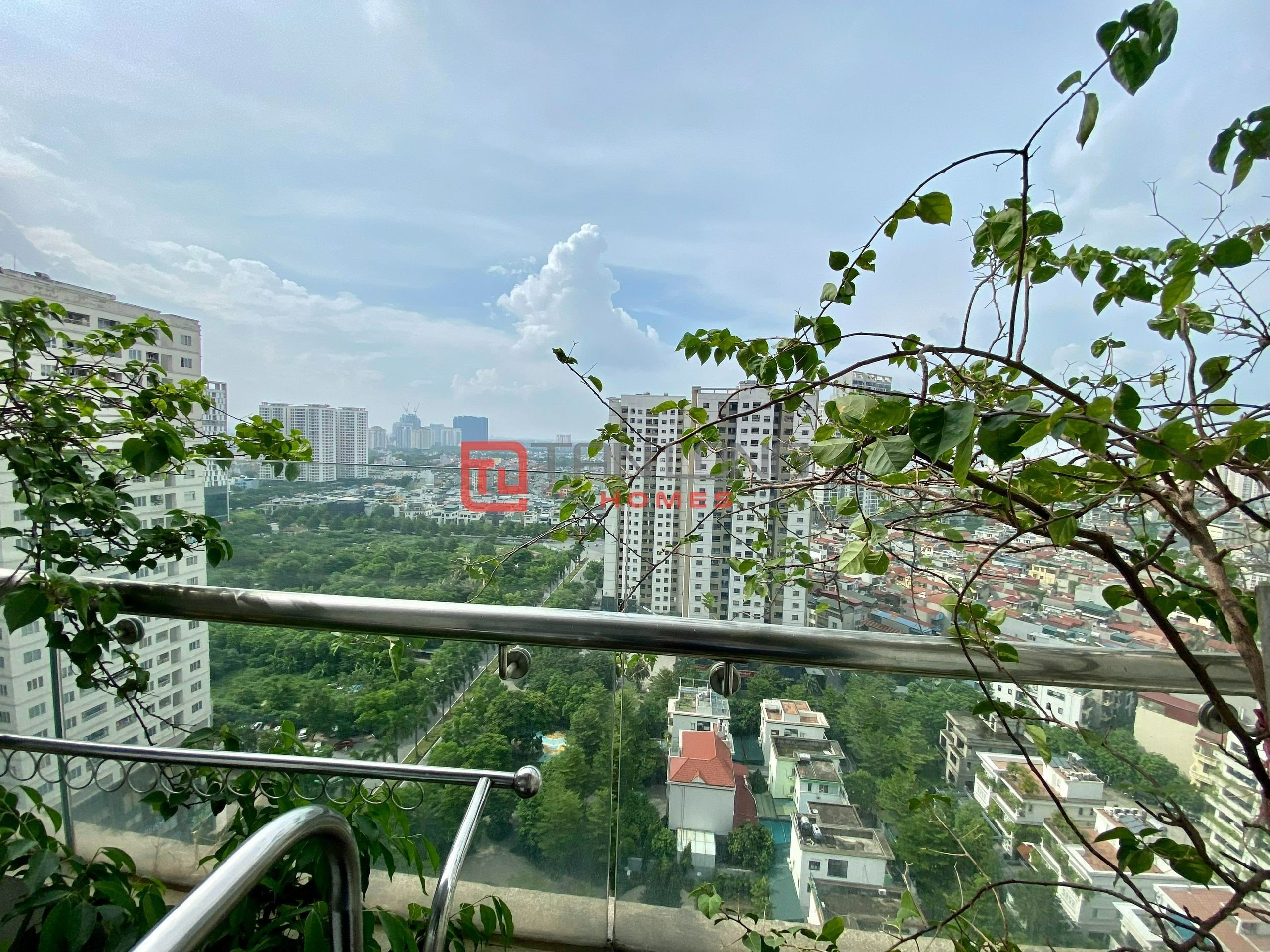 Bán căn hộ 3 ngủ 103m2 full đồ có sổ đỏ tòa N04B Ngoại Giao Đoàn 10