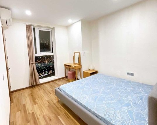 Bán căn hộ 3 ngủ 105m2 full đồ, có sổ đỏ + slot ô tô tòa N02T1 Ngoại Giao Đoàn 5