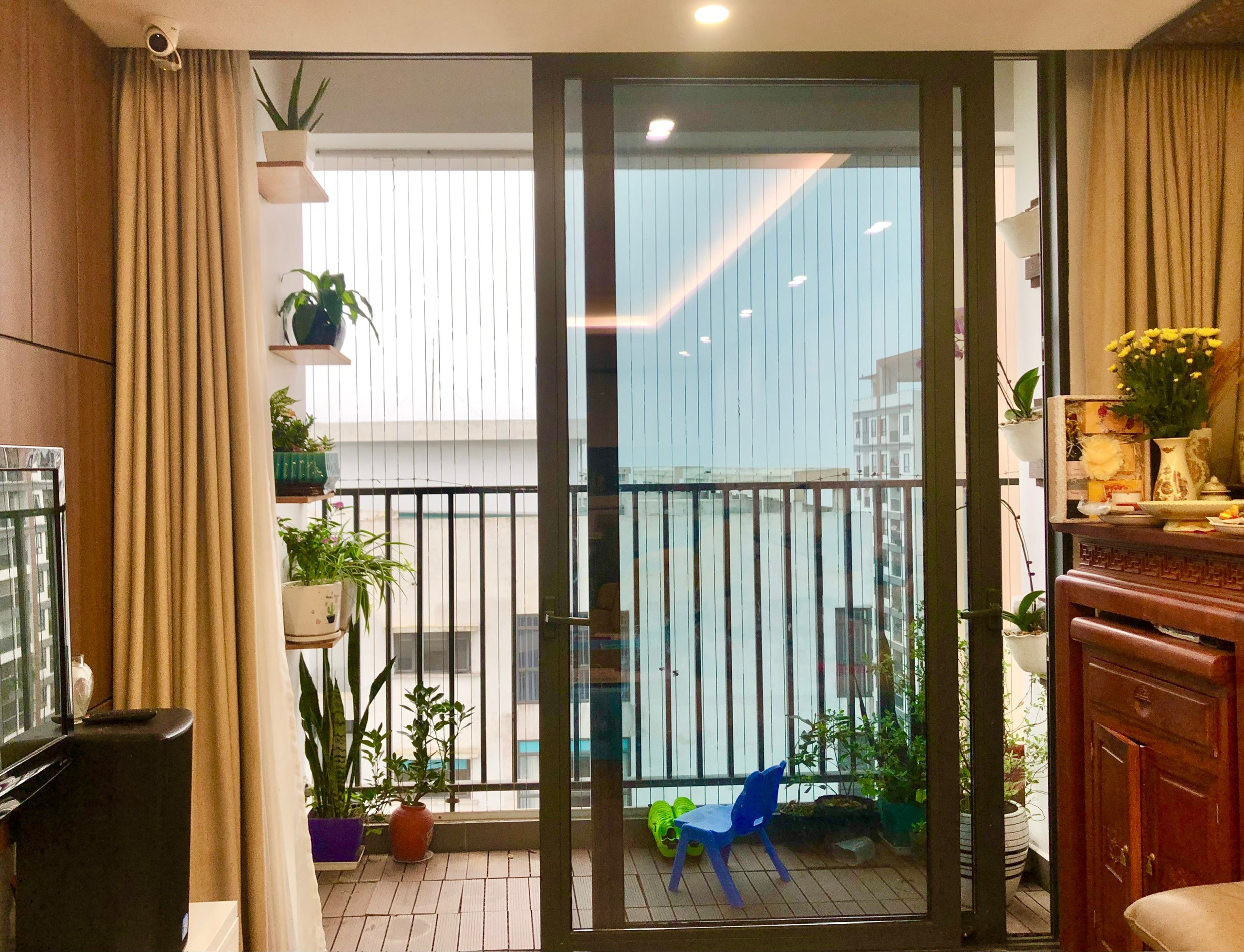 Bán căn hộ 3 ngủ 109,5m2 tầng cao view đẹp, có sổ đỏ tòa N01T4 Ngoại Giao Đoàn 2
