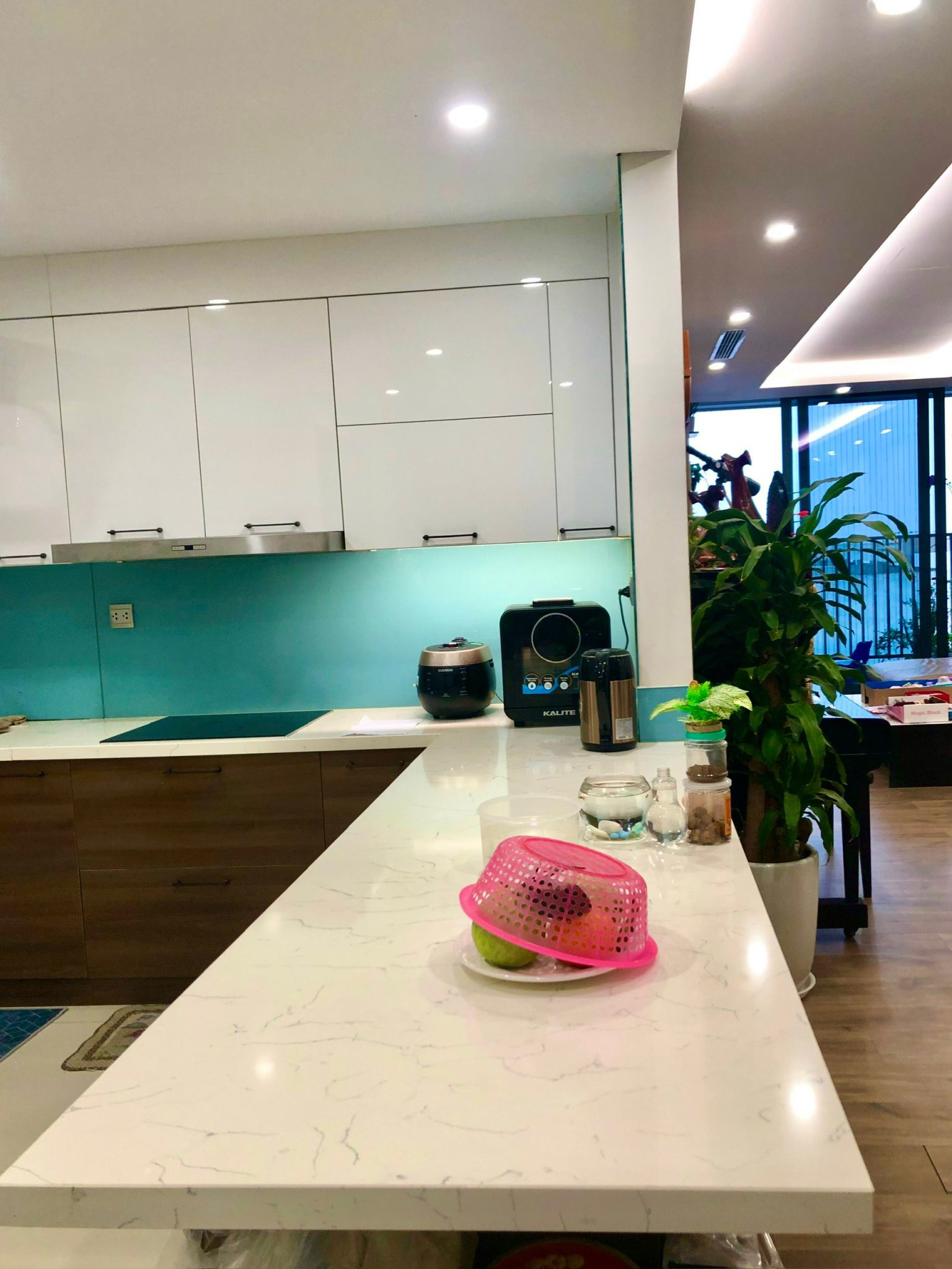 Bán căn hộ 3 ngủ 109,5m2 tầng cao view đẹp, có sổ đỏ tòa N01T4 Ngoại Giao Đoàn 4