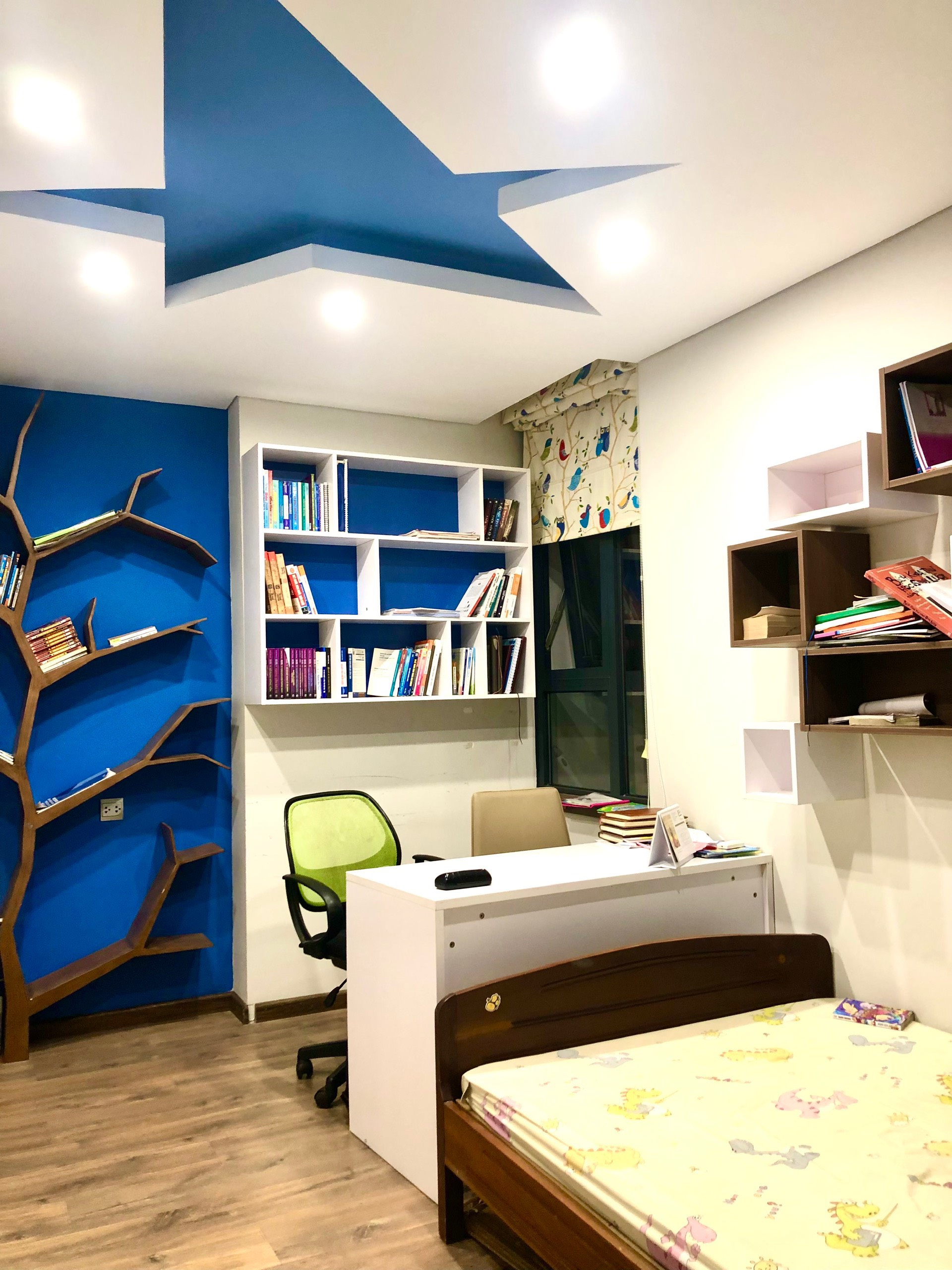Bán căn hộ 3 ngủ 109,5m2 tầng cao view đẹp, có sổ đỏ tòa N01T4 Ngoại Giao Đoàn 9