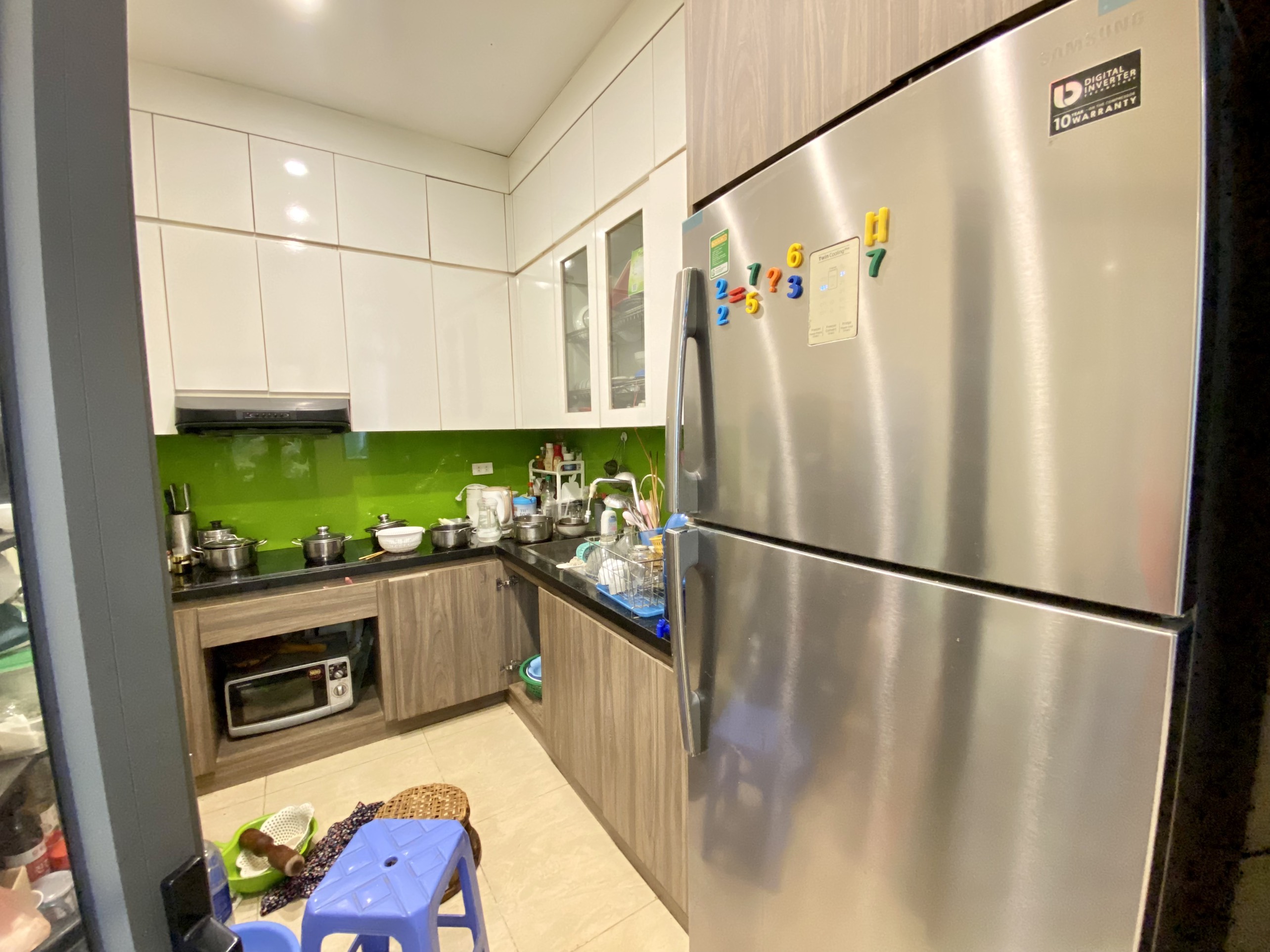 Bán căn hộ 3 ngủ 111m2 tầng cao, full đồ mới tại N04B Ngoại Giao Đoàn 7