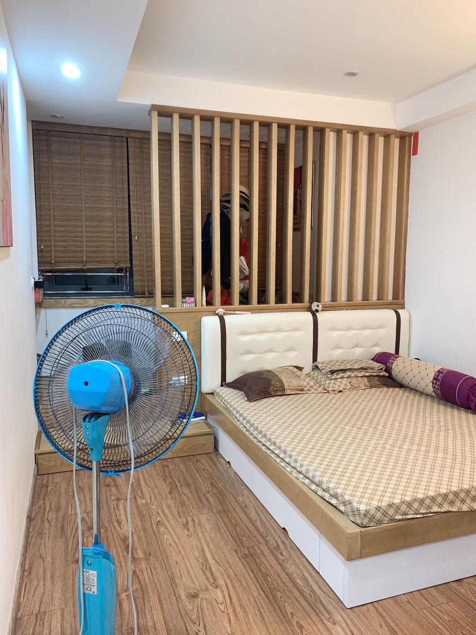 Bán căn hộ 3 ngủ 111m2 tầng cao view đẹp giá tốt tòa N04B Ngoại Giao Đoàn 9