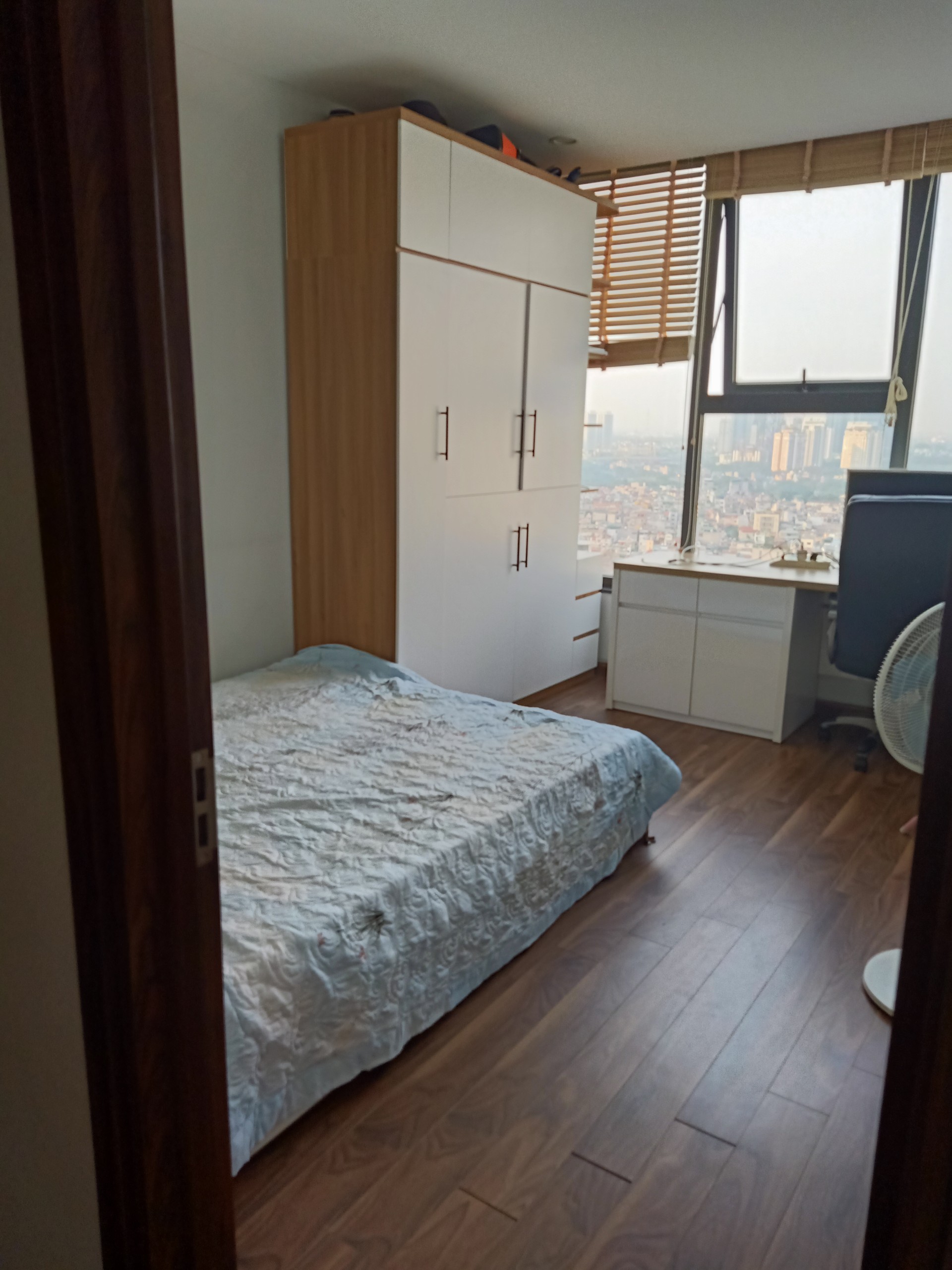 Bán căn hộ 3 ngủ 93,3m2 view trực diện Hồ tòa N01T8 Ngoại Giao Đoàn 3