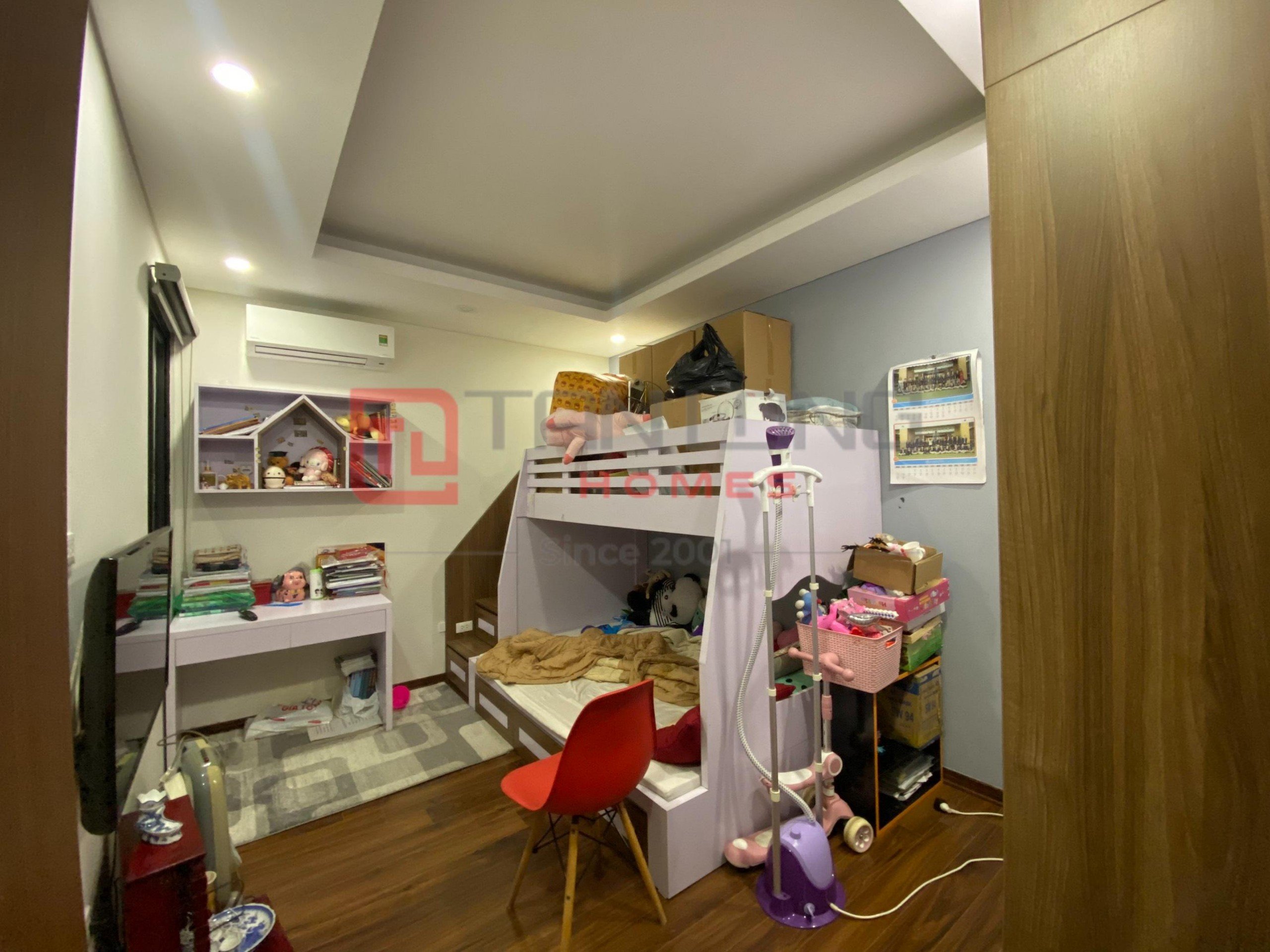 Bán căn hộ 3 ngủ 95m2 full đồ tòa N01T1 Ngoại Giao Đoàn 6