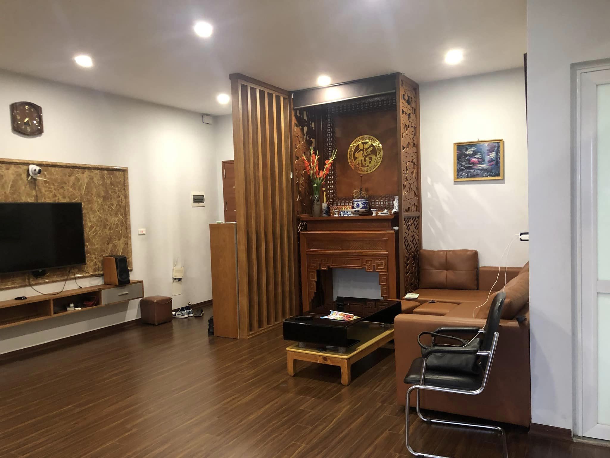 Bán căn hộ 3 ngủ 97m2 tầng trung full đồ view thoáng tòa N02T2 Ngoại Giao Đoàn 2