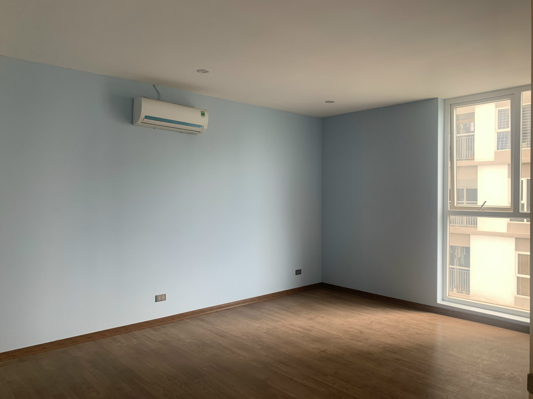 Bán căn hộ 3PN cực thoáng tòa N02T2 Ngoại Giao đoàn 4