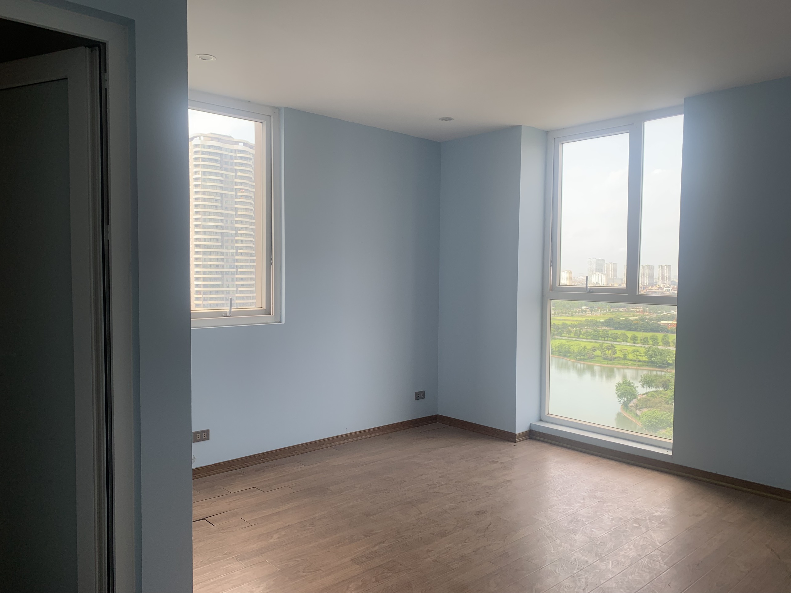 Bán căn hộ 3PN cực thoáng tòa N02T2 Ngoại Giao đoàn 5