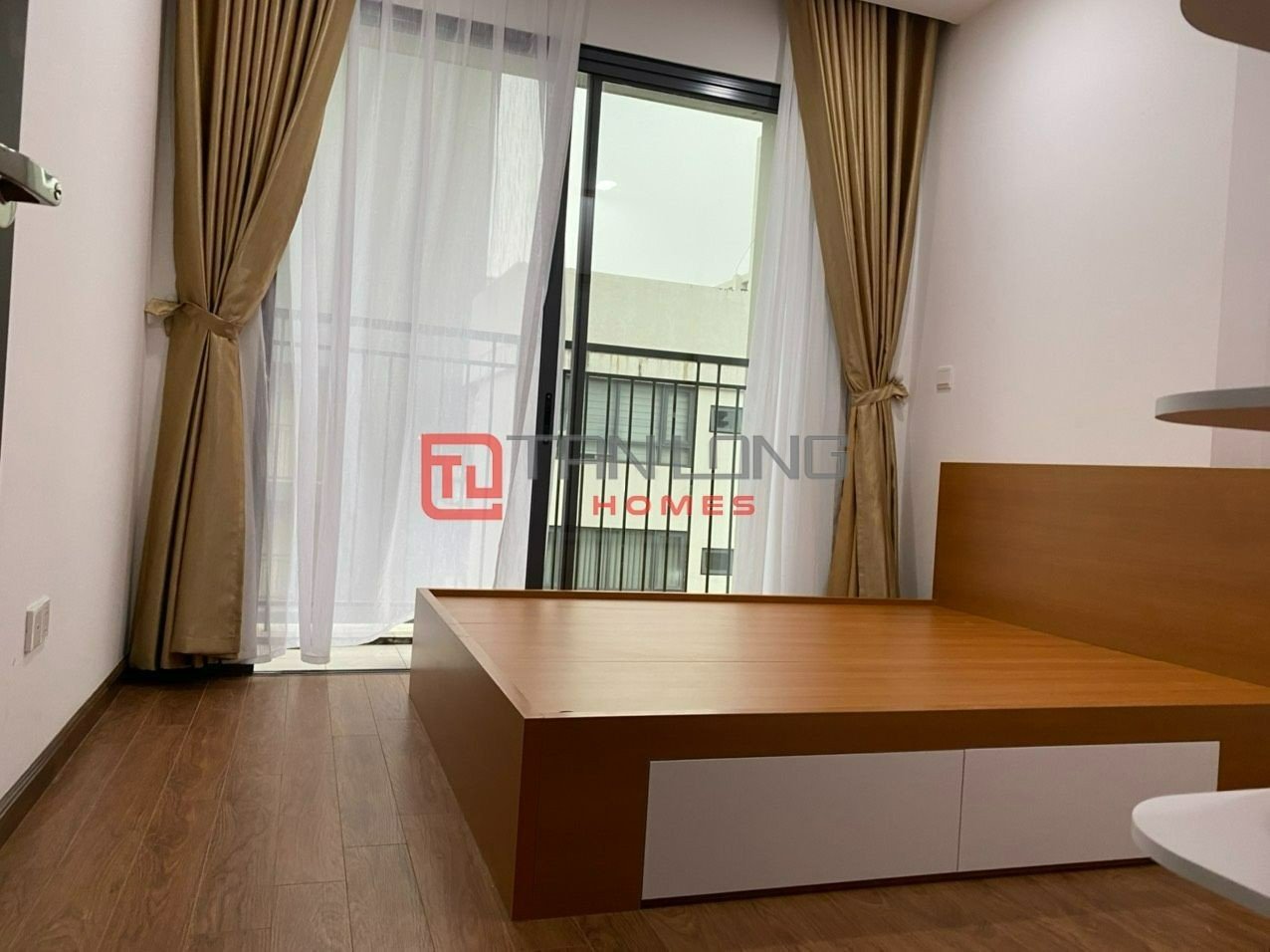 Bán căn hộ 3PN/110m2 full đồ view nội khu, có slot ô tô tại N03T3 Ngoại Giao Đoàn 6