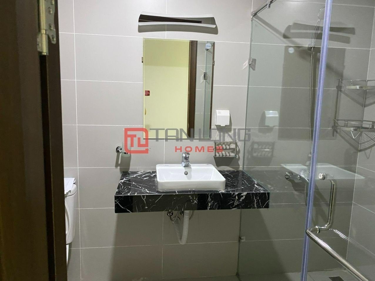 Bán căn hộ 3PN/110m2 full đồ view nội khu, có slot ô tô tại N03T3 Ngoại Giao Đoàn 9